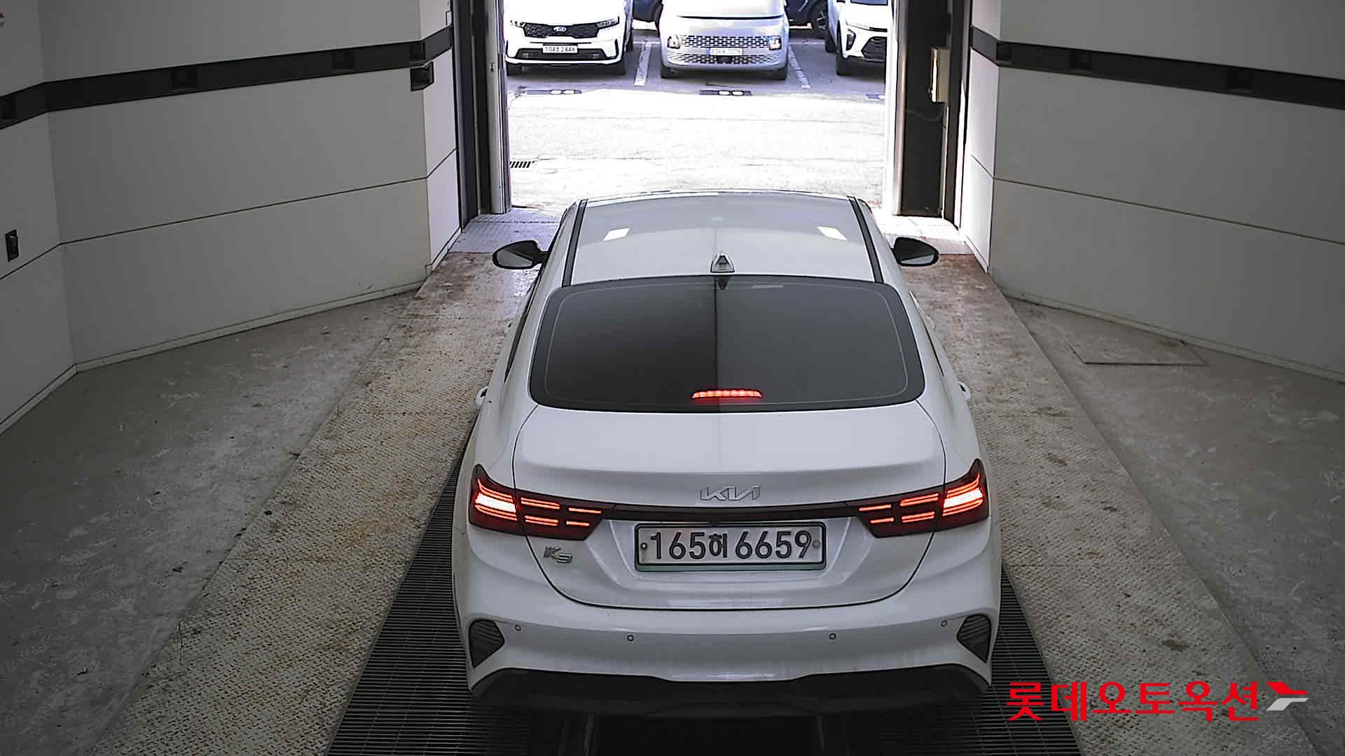 Kia K3 2022 Snow White Pearl из Кореи, фото 5