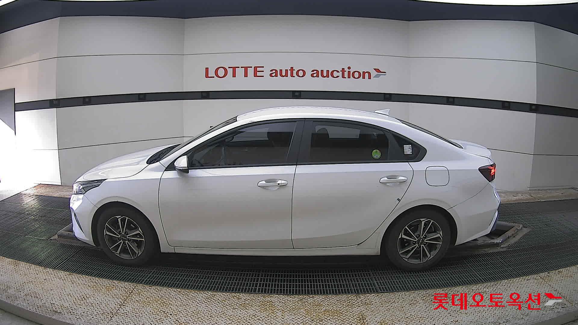 Kia K3 id 3816419 из Кореи 7