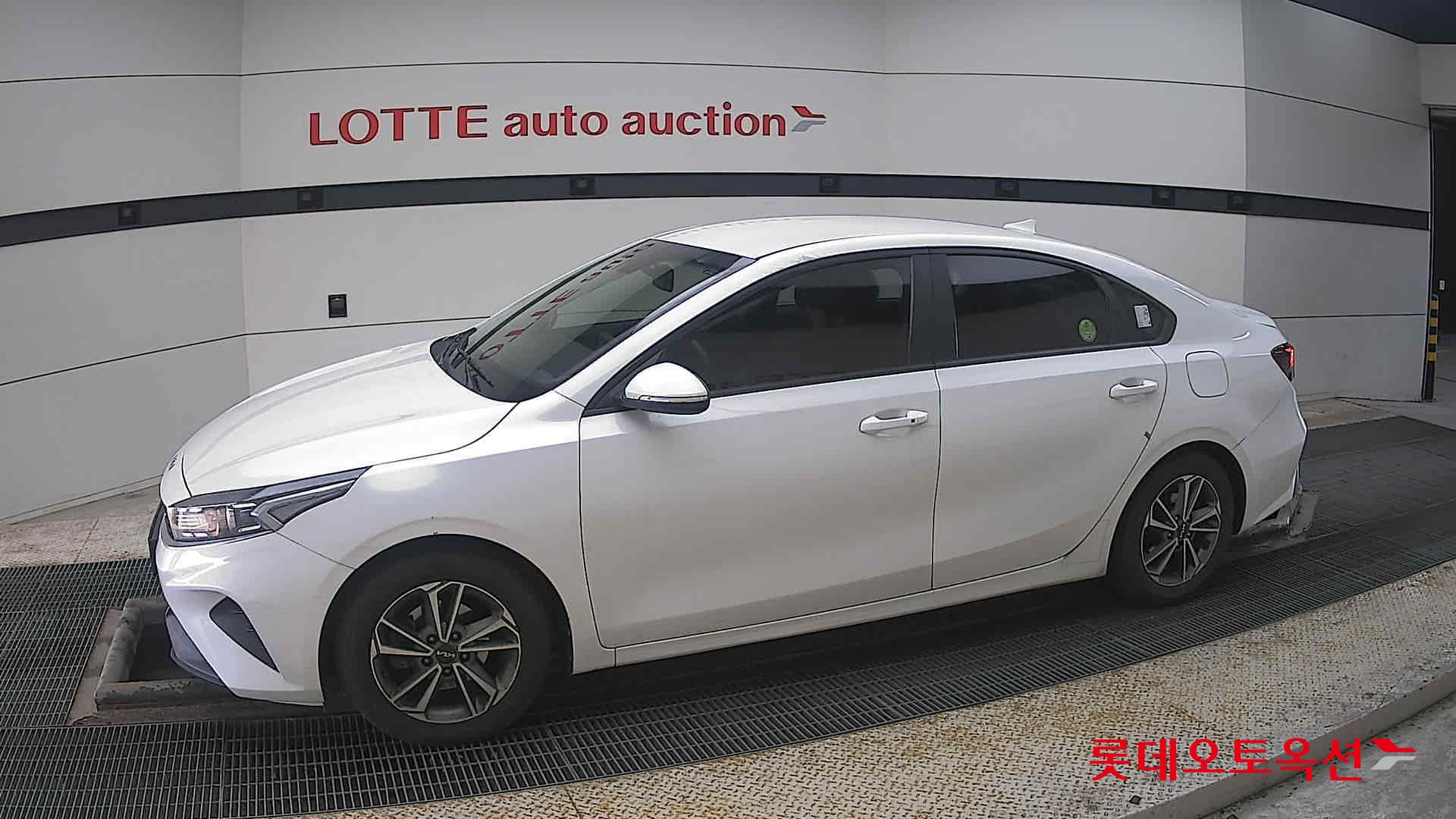 Kia K3 id 3816419 из Кореи 12