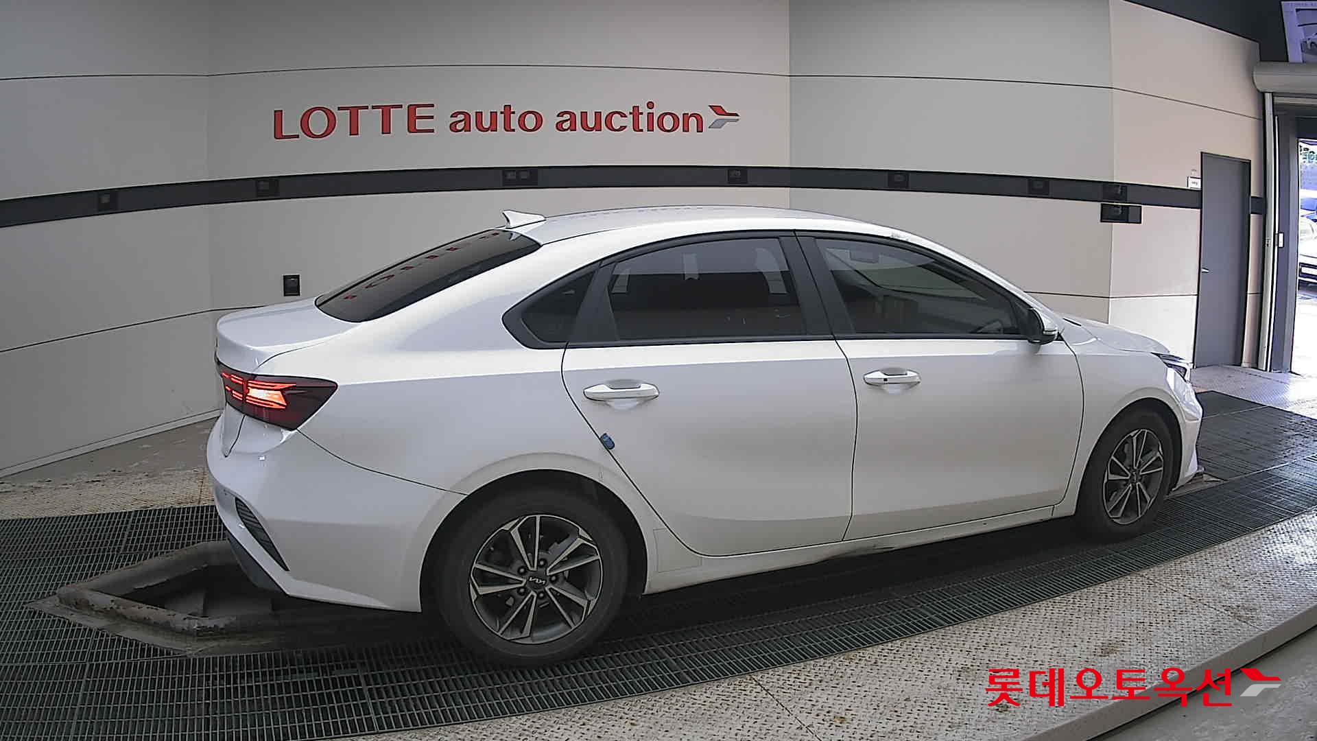 Kia K3 id 3816419 из Кореи 18