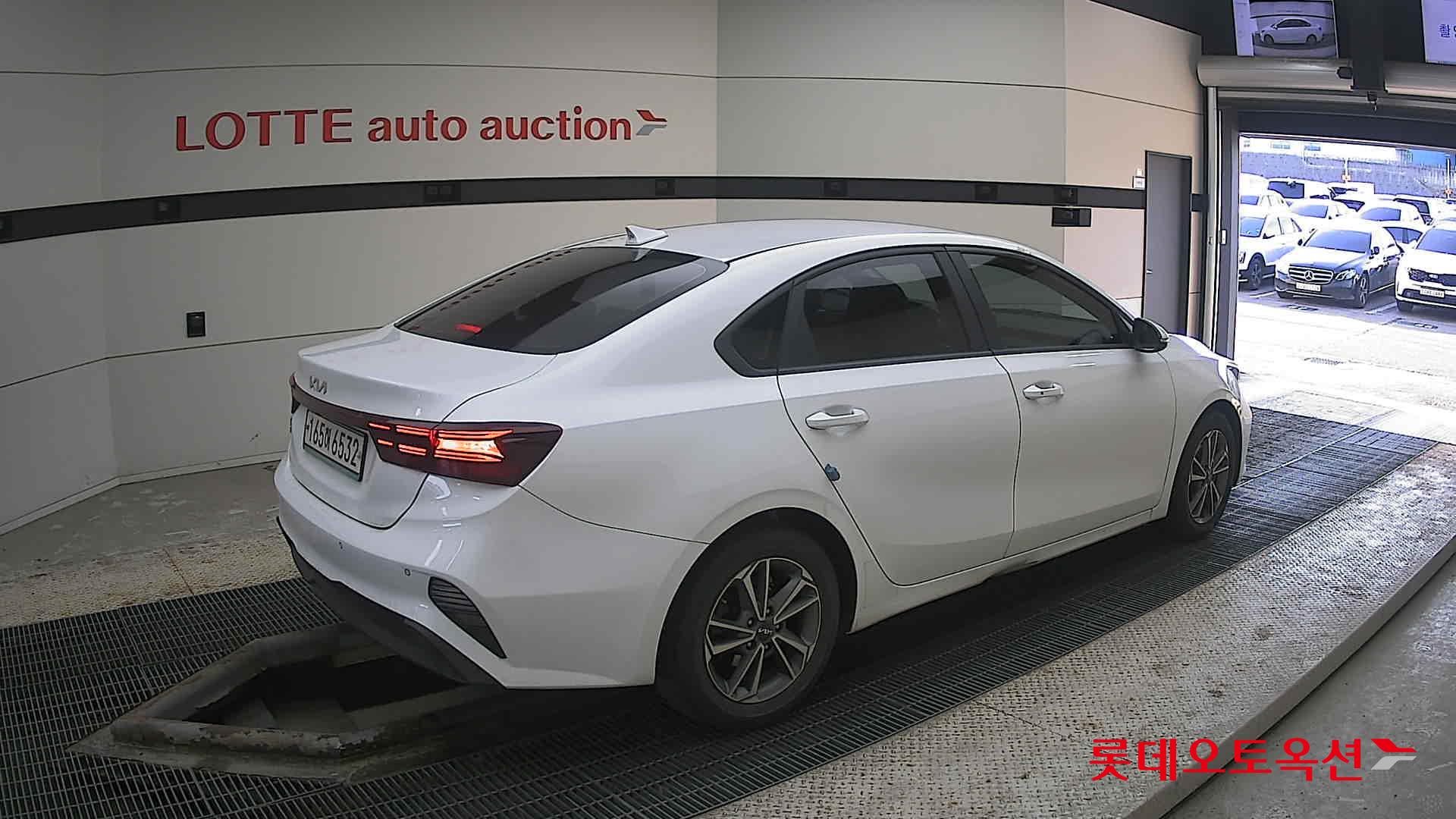 Kia K3 id 3816419 из Кореи 19