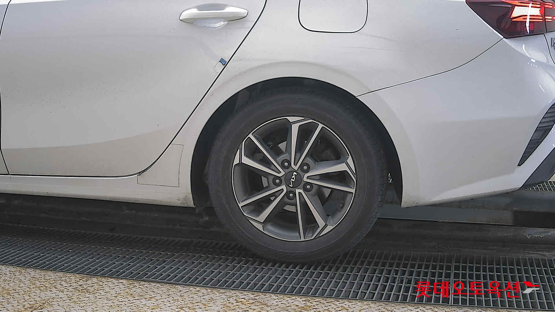 Kia K3 id 3816419 из Кореи 22