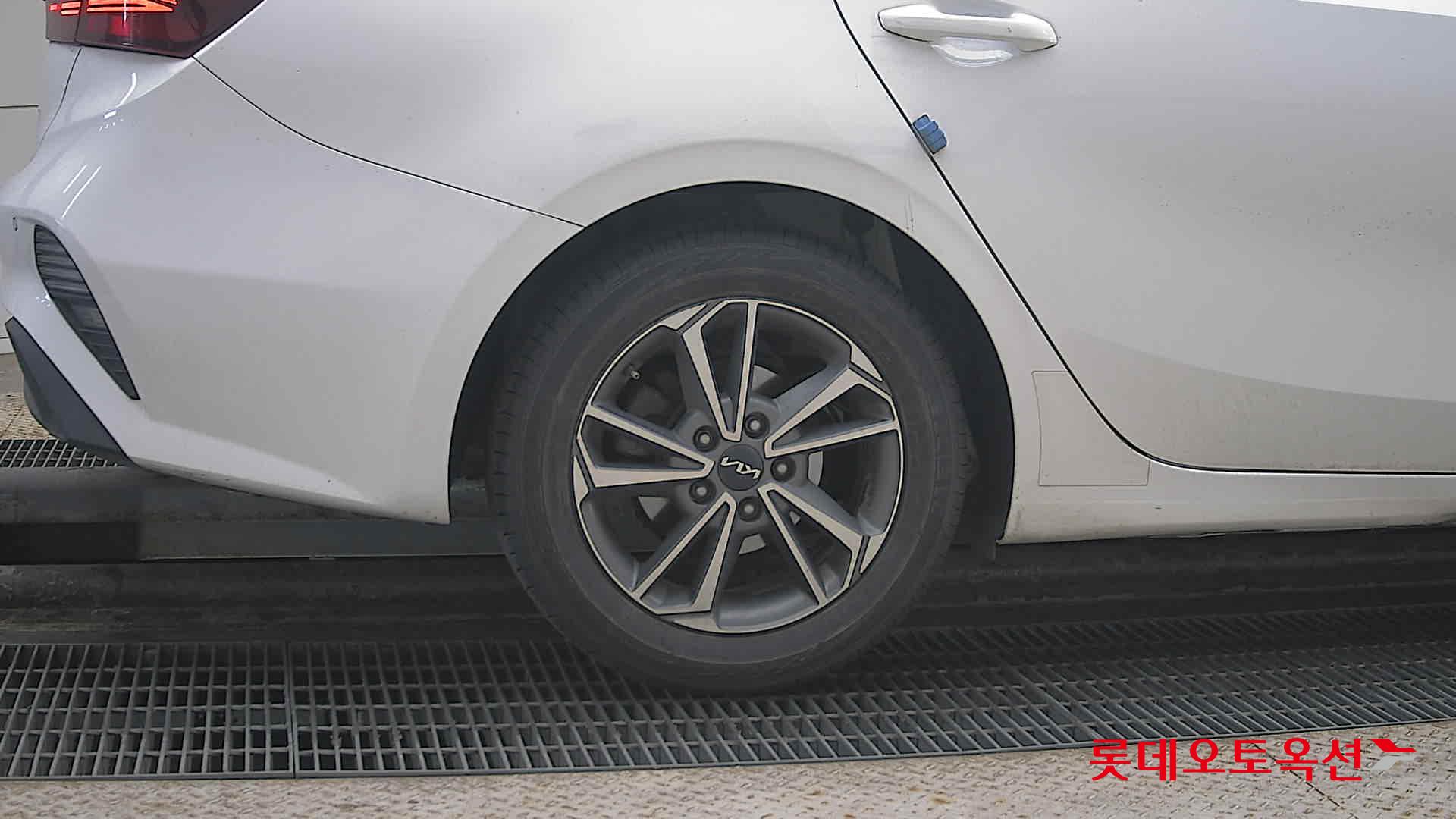 Kia K3 id 3816419 из Кореи 24