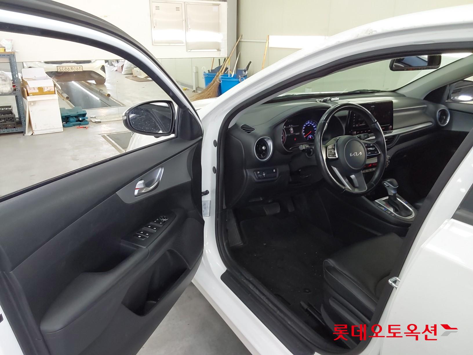 Kia K3 id 3816419 из Кореи 34