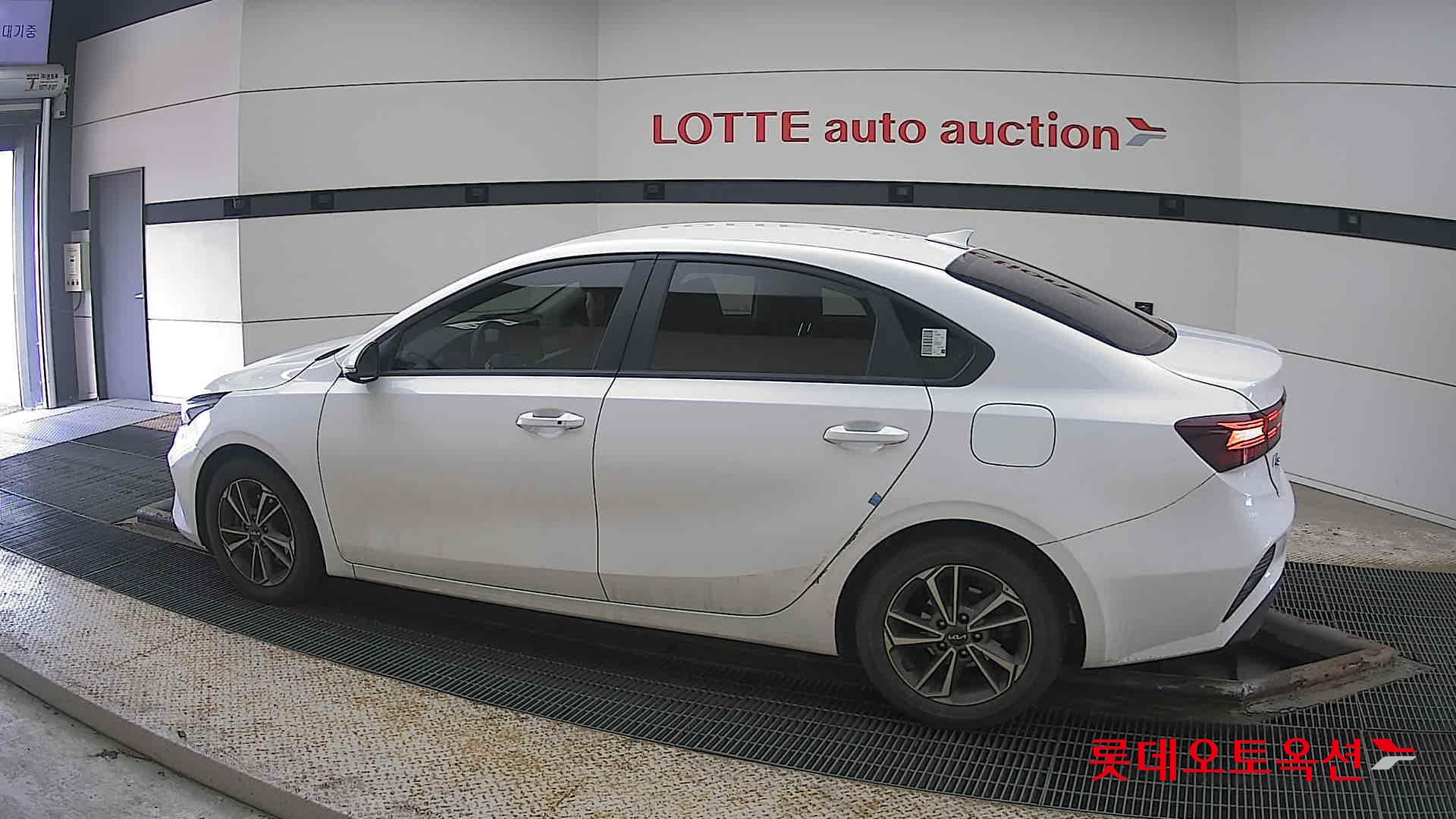 Kia K3 id 3822927 из Кореи 11