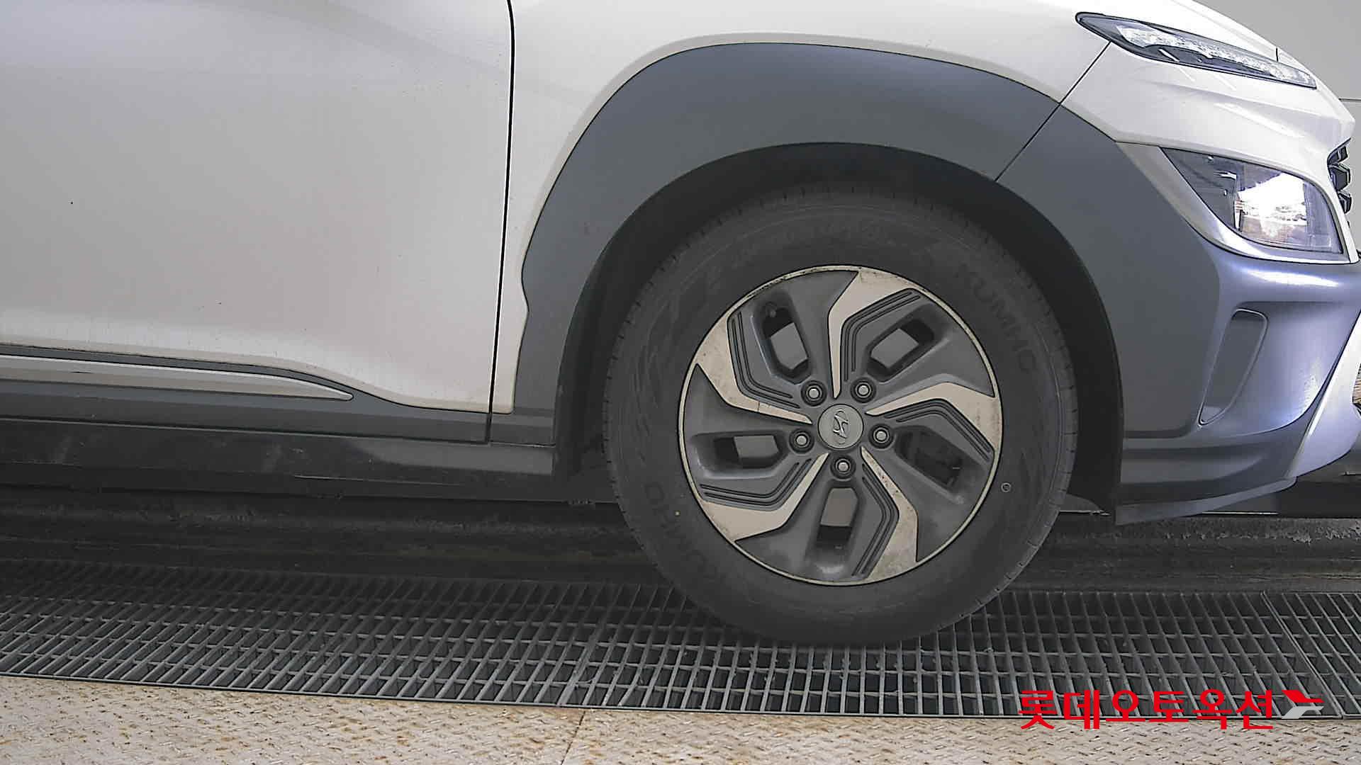 Hyundai Kona Hybrid id 3822882 из Кореи 23