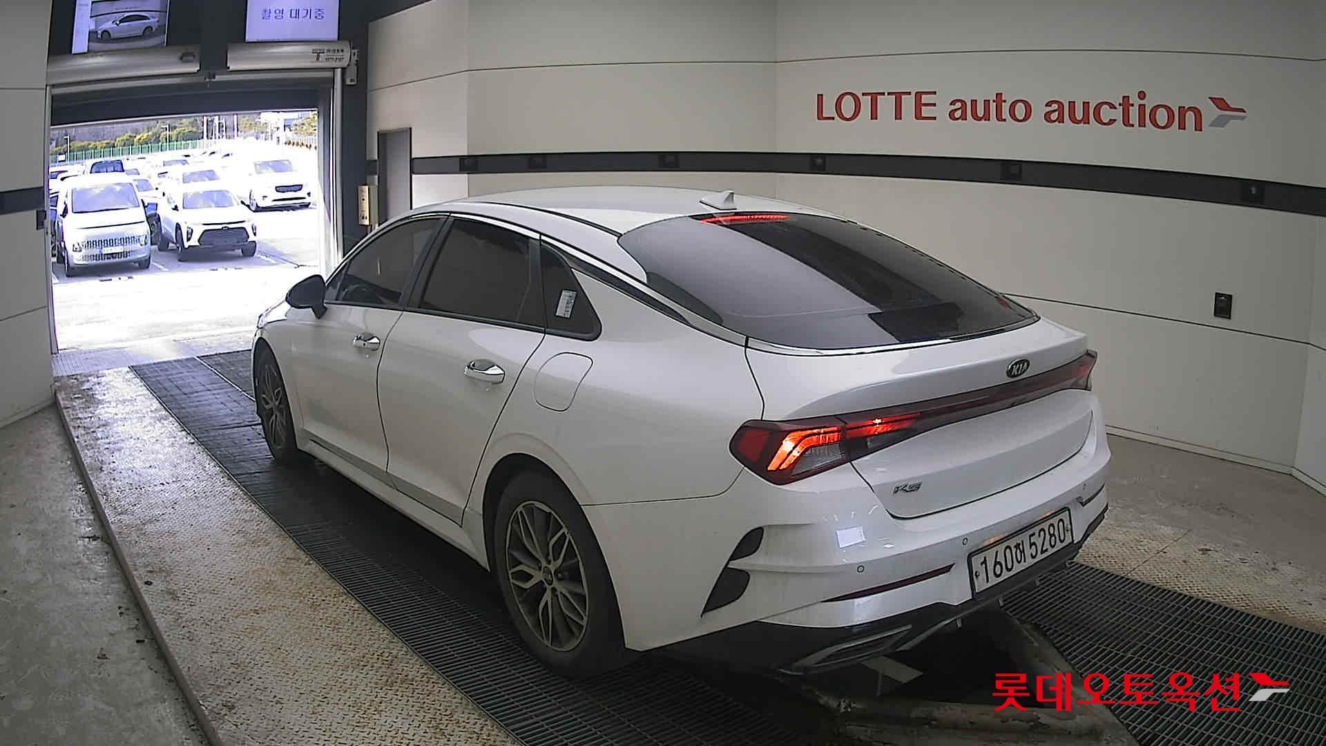 Kia K5 2021 Snow White Pearl (optional) из Кореи, фото 6