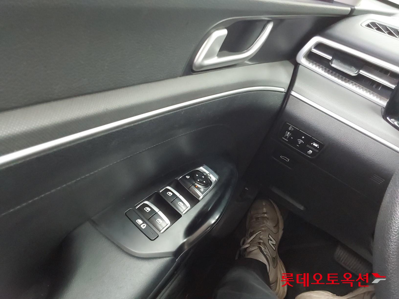 Kia K5 id 3816431 из Кореи 28