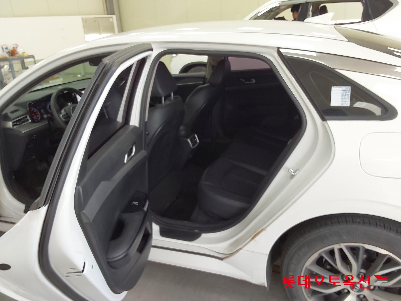 Kia K5 id 3816431 из Кореи 37