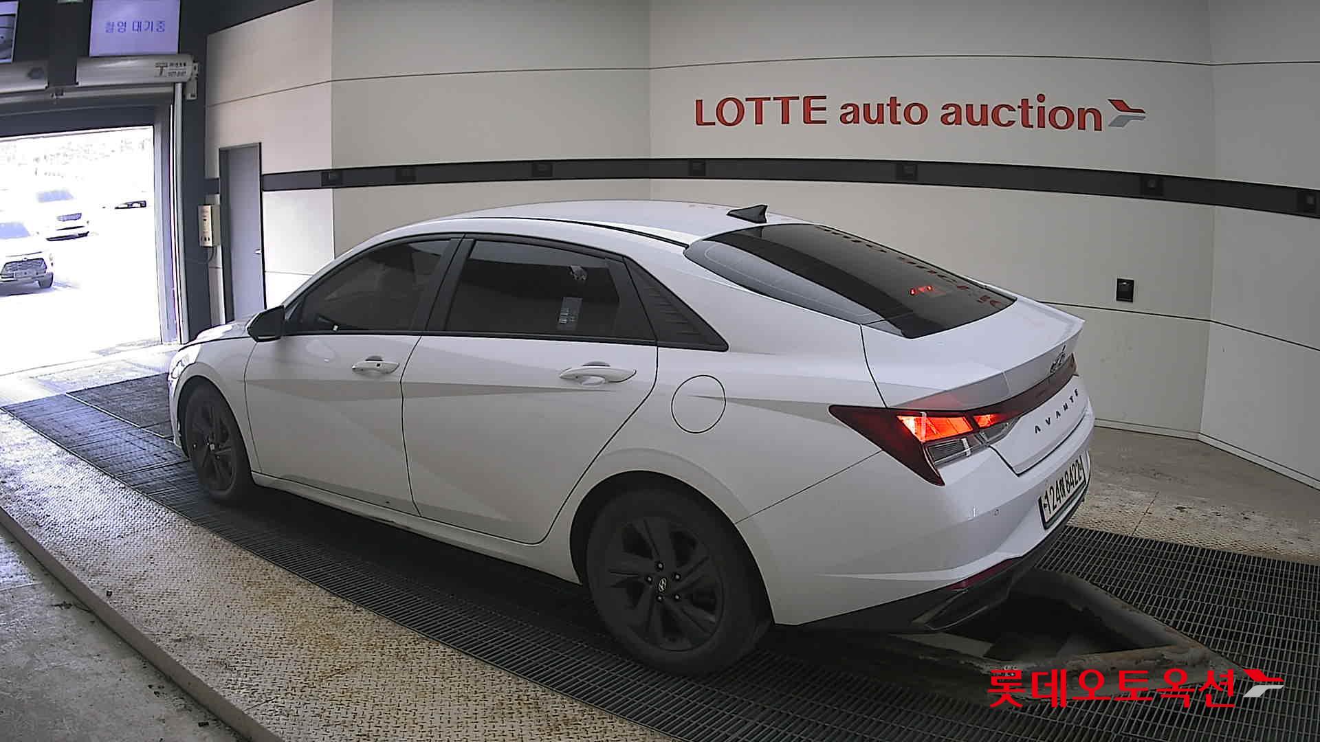 Hyundai Avante Hybrid id 3822828 из Кореи 10