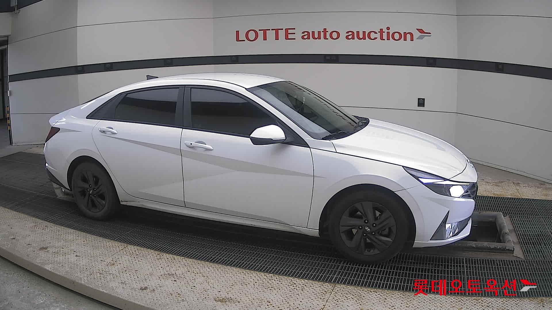 Hyundai Avante Hybrid id 3822828 из Кореи 17