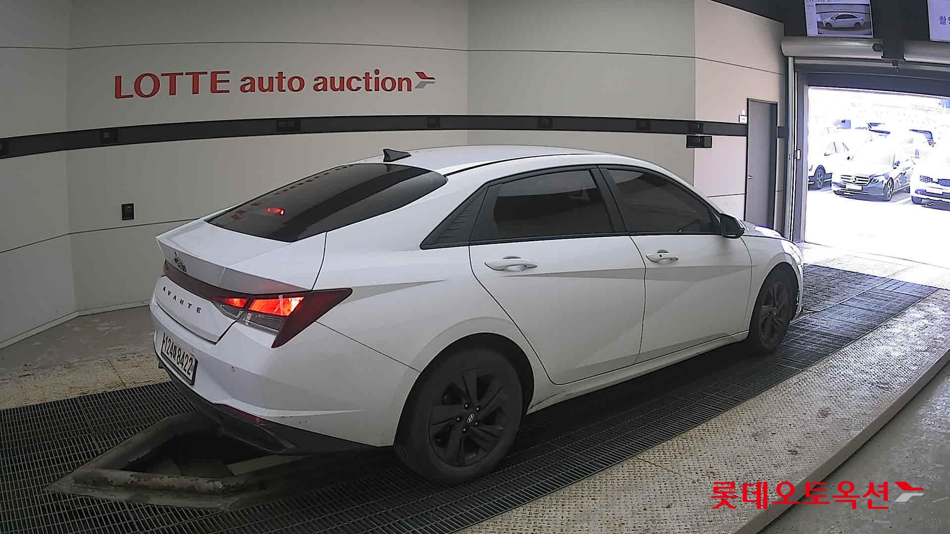 Hyundai Avante Hybrid id 3822828 из Кореи 19