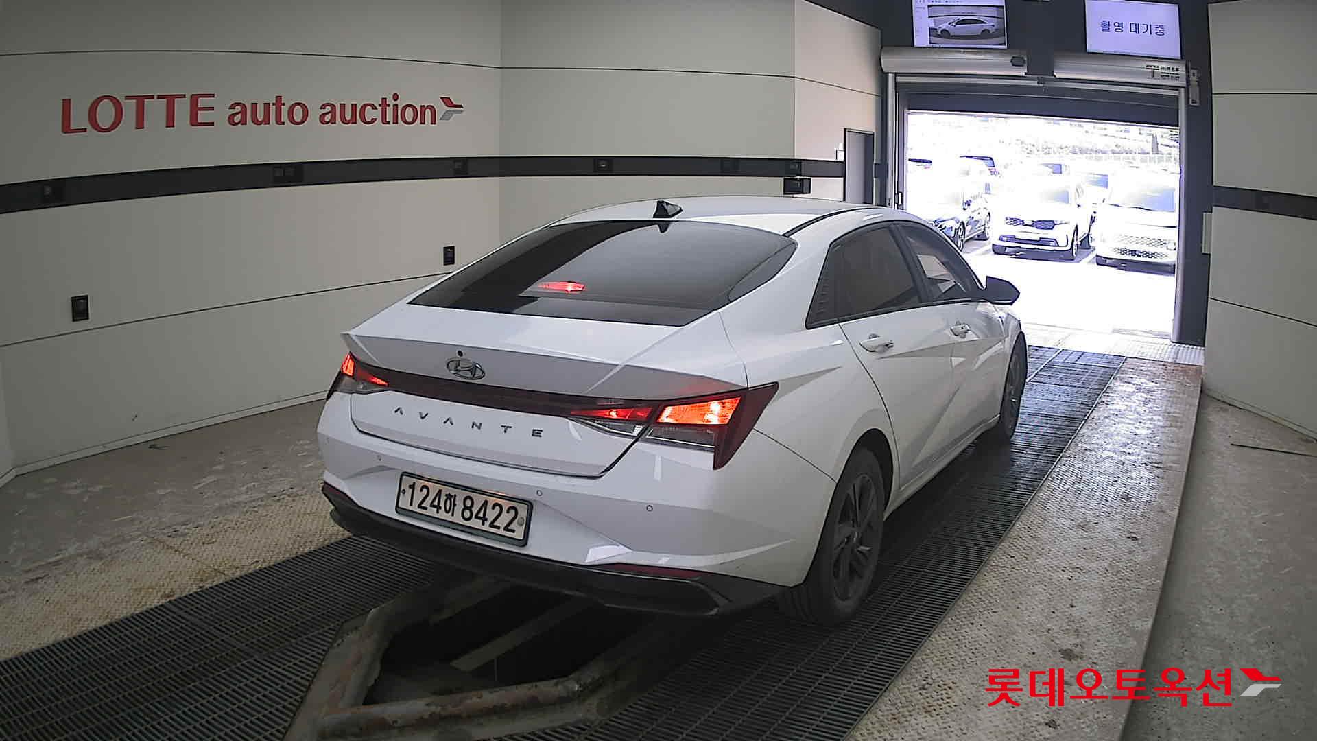 Hyundai Avante Hybrid id 3822828 из Кореи 20