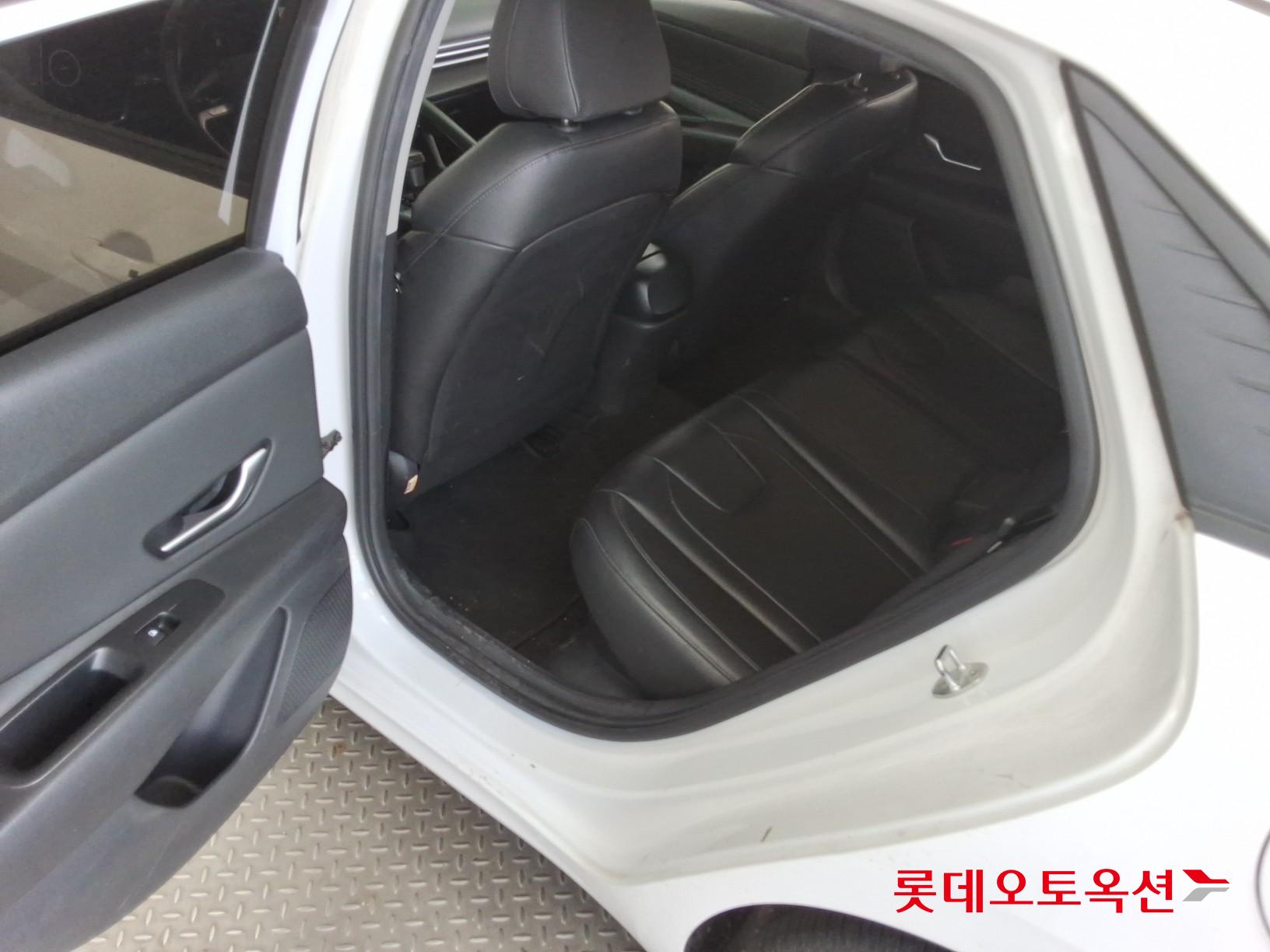 Hyundai Avante Hybrid id 3822828 из Кореи 36