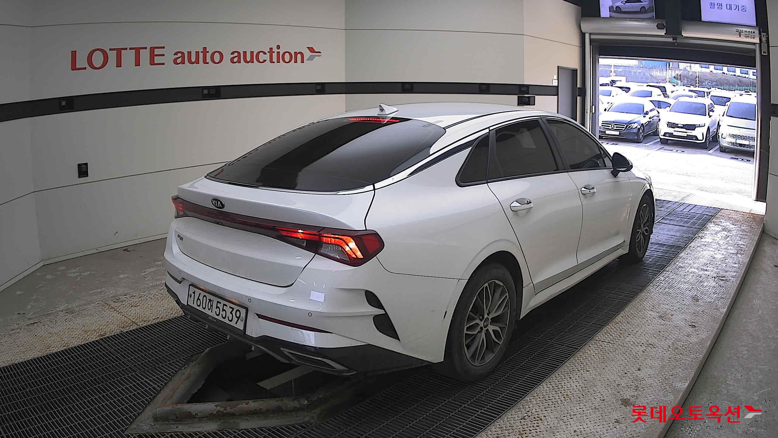 Kia K5 2021 Snow White Pearl (optional) из Кореи, фото 4