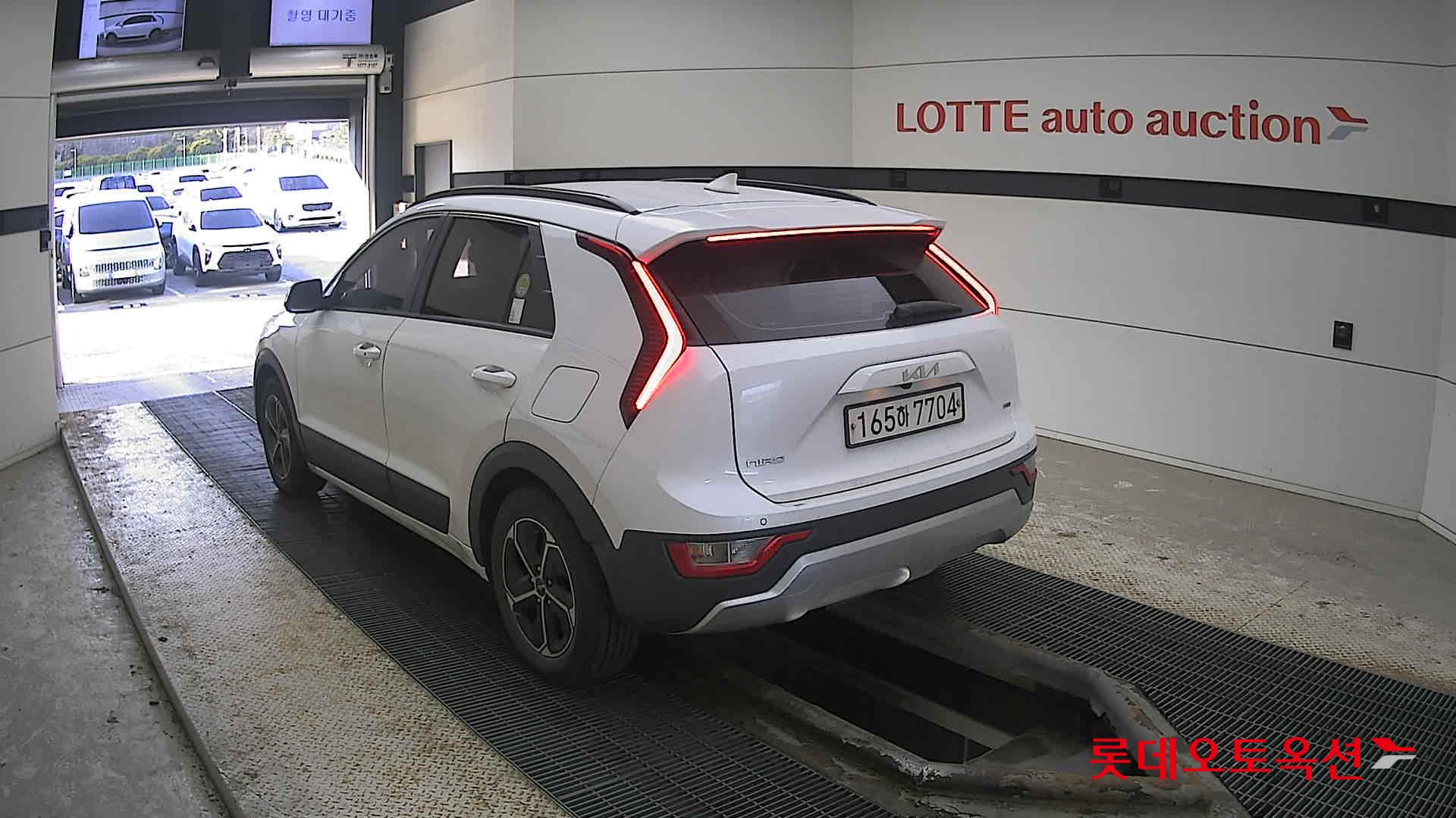 Kia Niro Hybrid 2022 Snow White Pearl (optional) из Кореи, фото 6