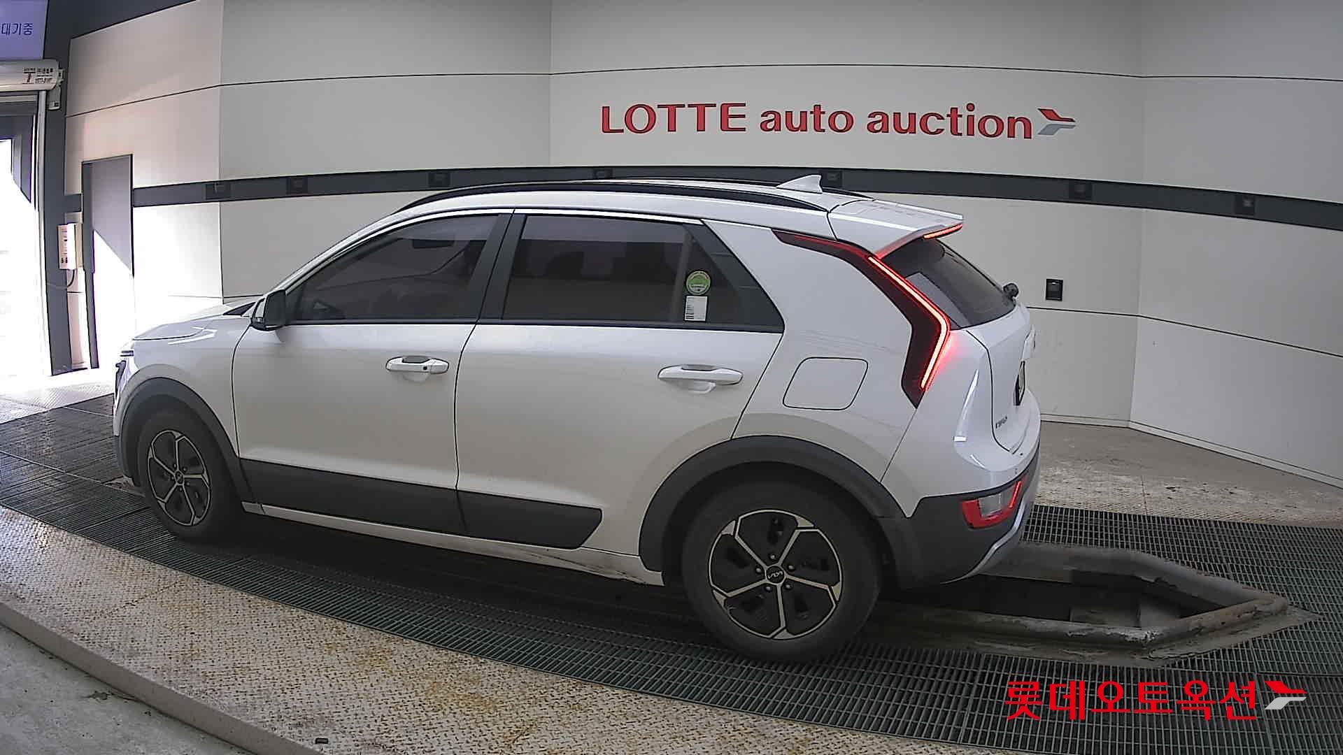 Kia Niro Hybrid id 3816423 из Кореи 11