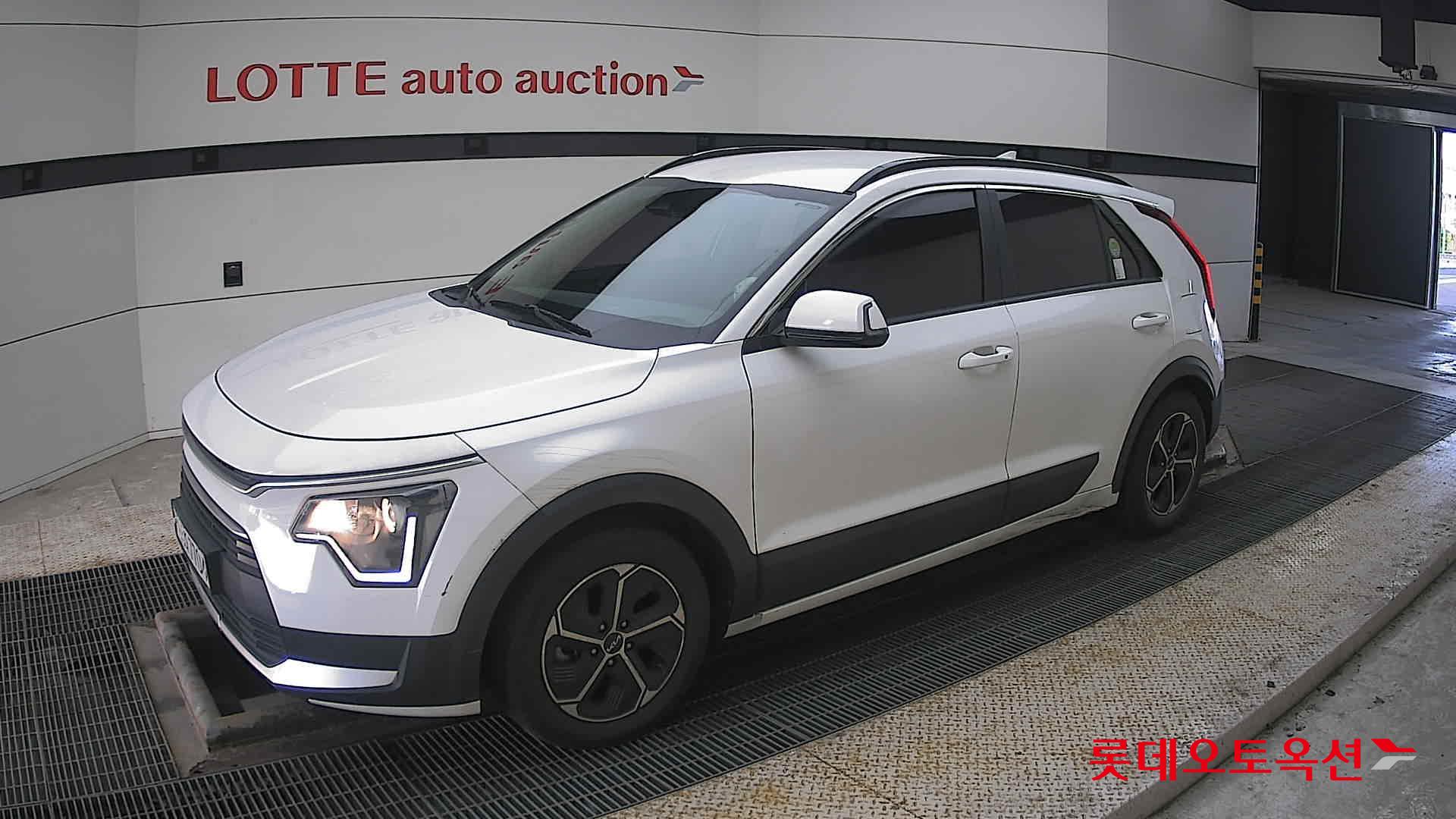 Kia Niro Hybrid id 3816423 из Кореи 13