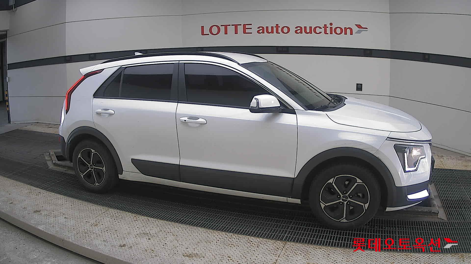 Kia Niro Hybrid id 3816423 из Кореи 17