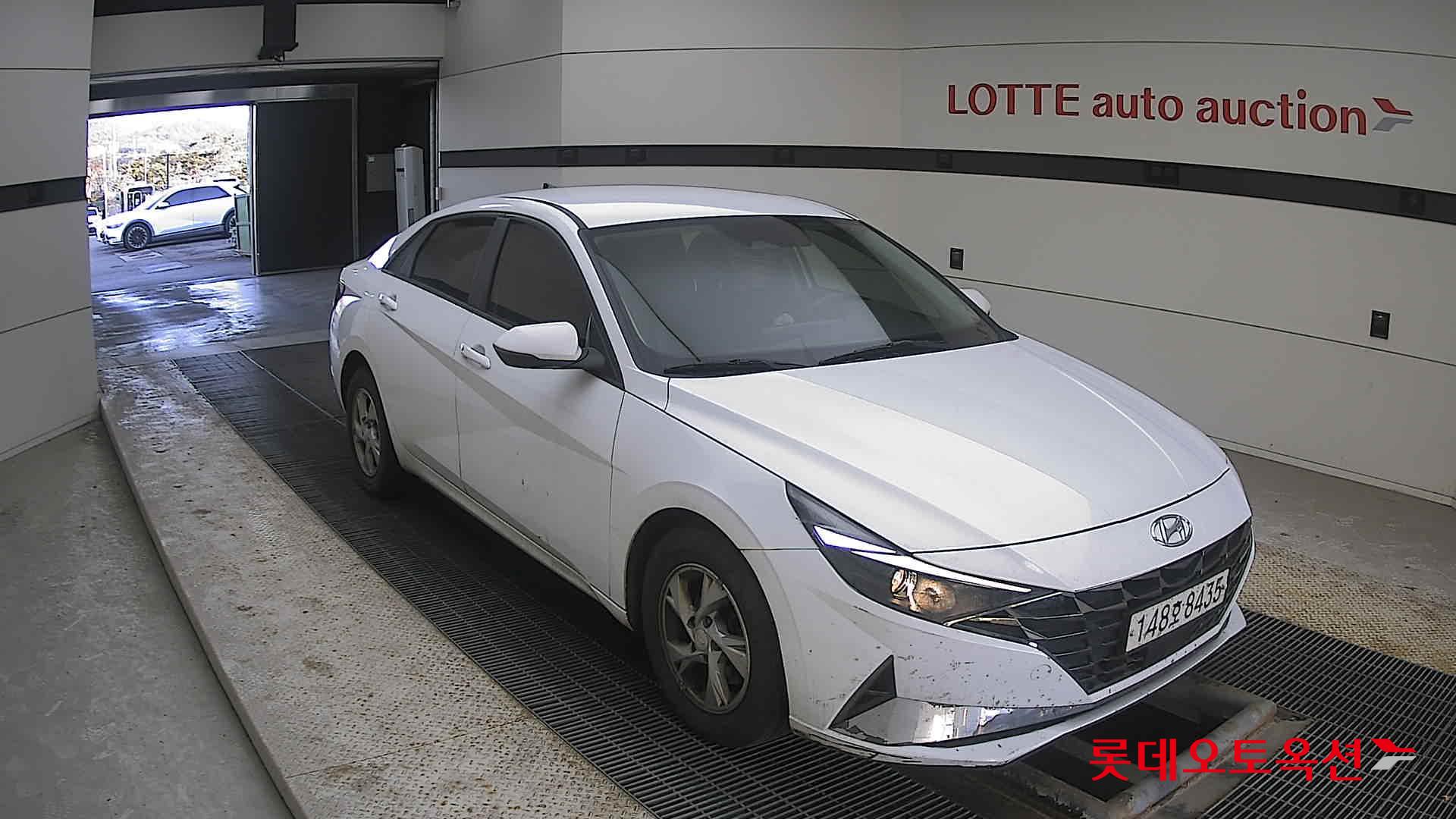 Hyundai Avante 2021 Polar White из Кореи, фото 2