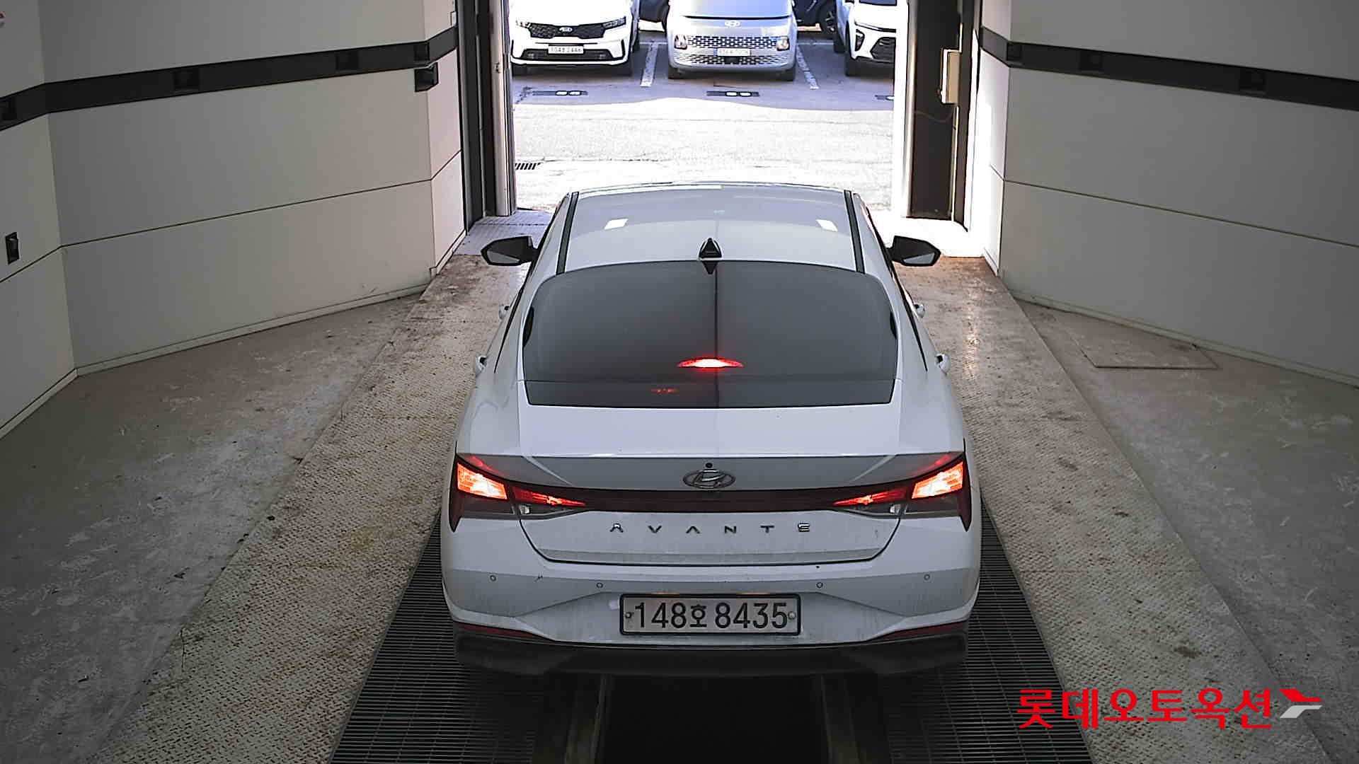 Hyundai Avante 2021 Polar White из Кореи, фото 5