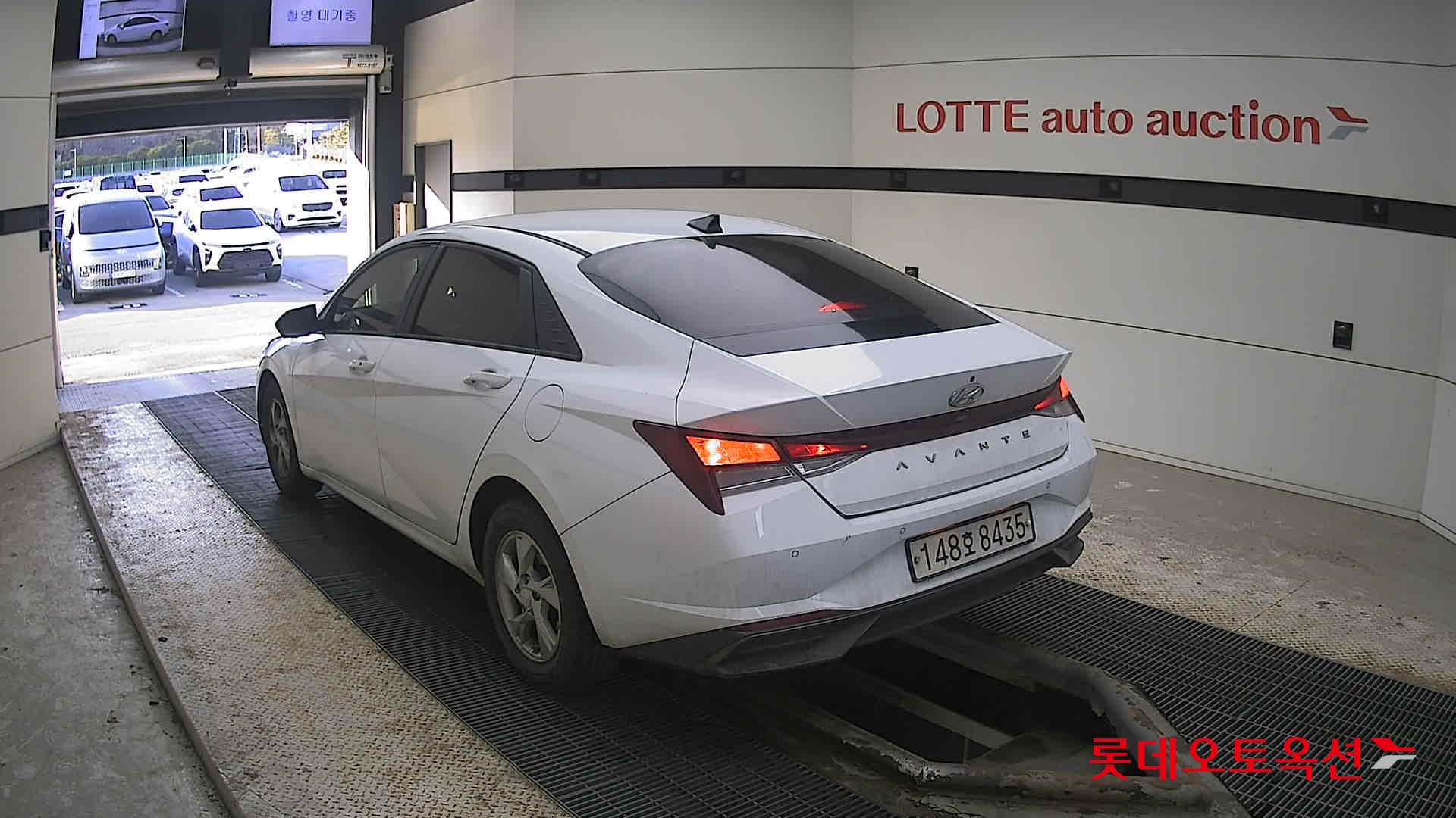 Hyundai Avante 2021 Polar White из Кореи, фото 6