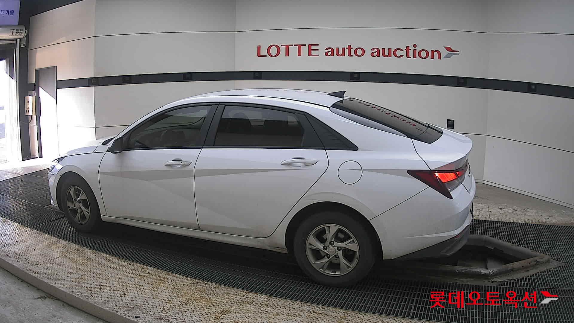 Hyundai Avante id 3822813 из Кореи 11