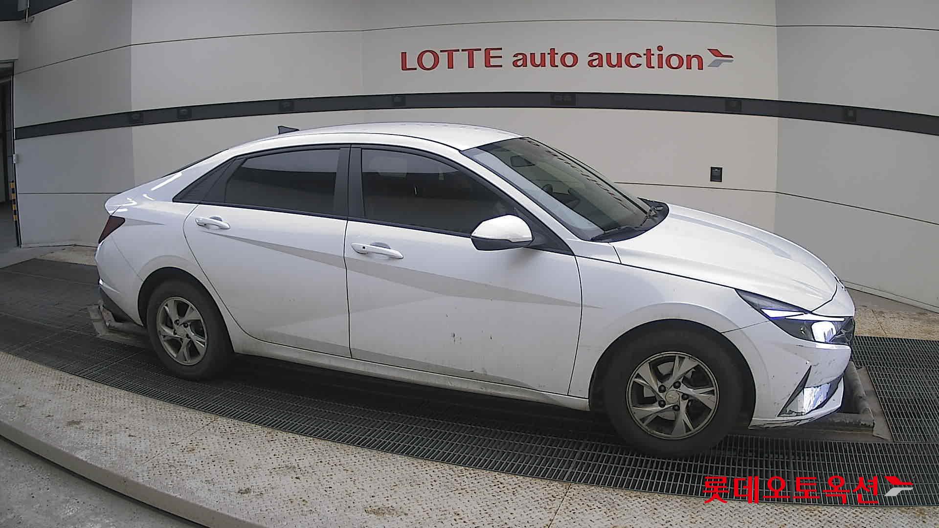 Hyundai Avante id 3822813 из Кореи 17