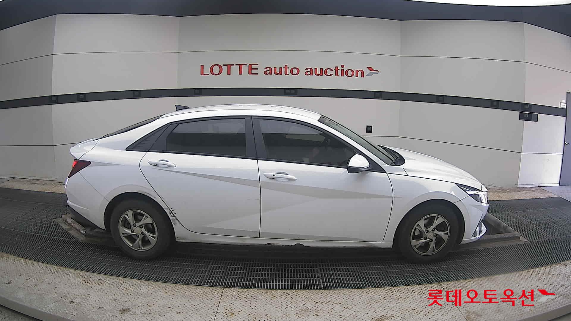 Hyundai Avante 2021 Polar White из Кореи, фото 3