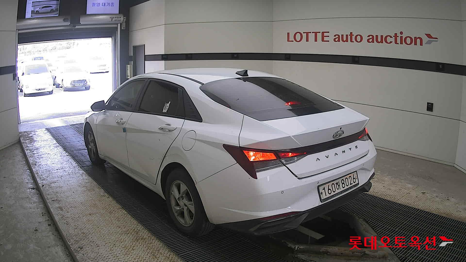Hyundai Avante 2021 Polar White из Кореи, фото 6