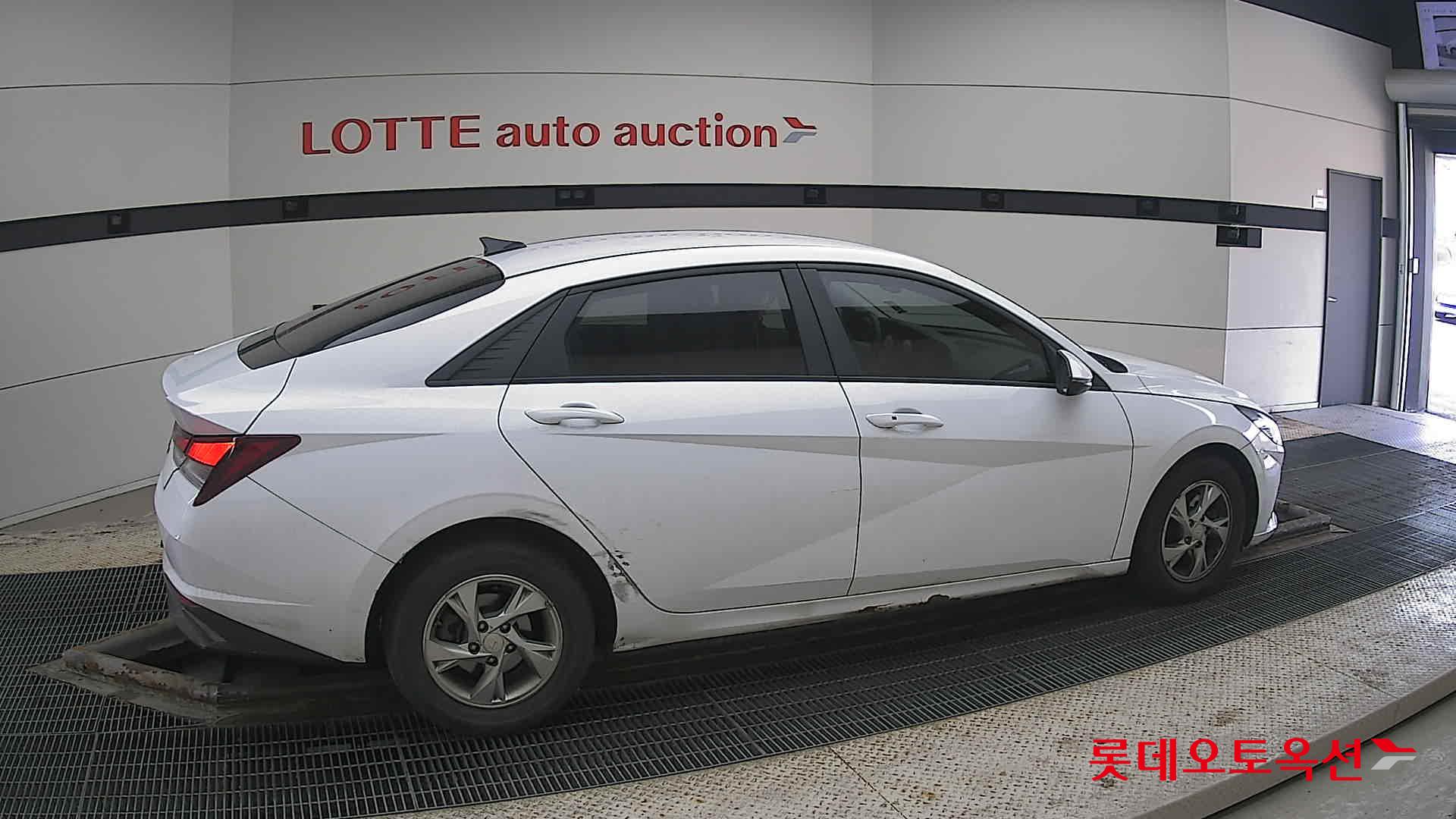 Hyundai Avante id 3822840 из Кореи 18