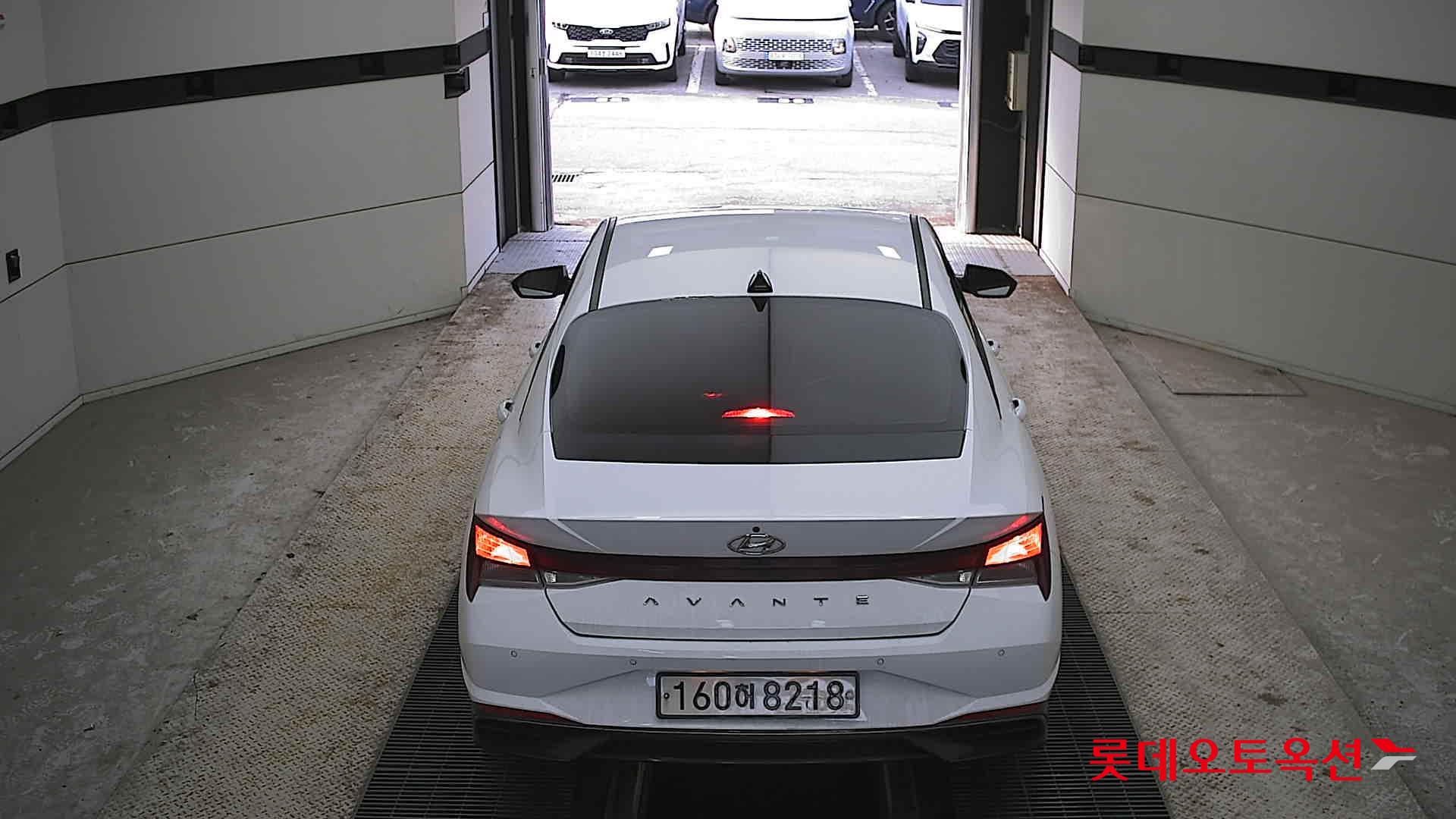 Hyundai Avante 2021 Polar White из Кореи, фото 5