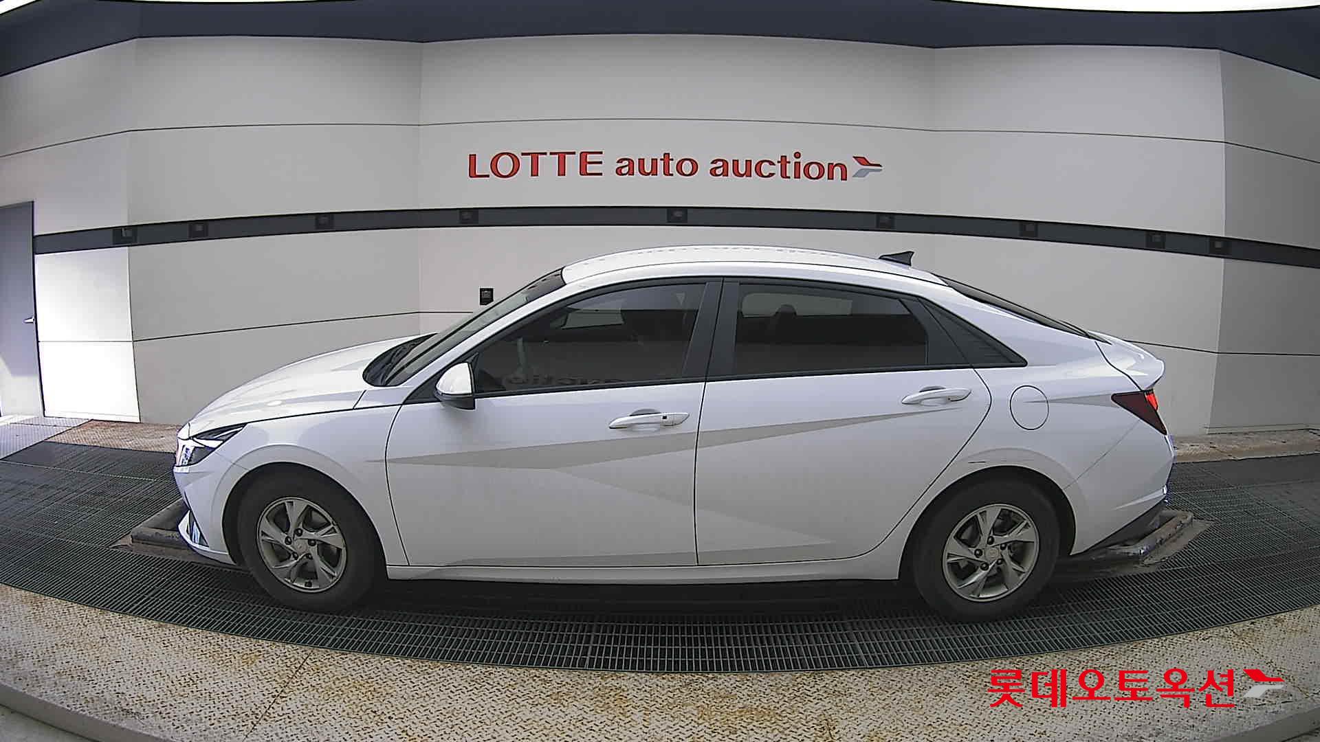 Hyundai Avante id 3816351 из Кореи 7