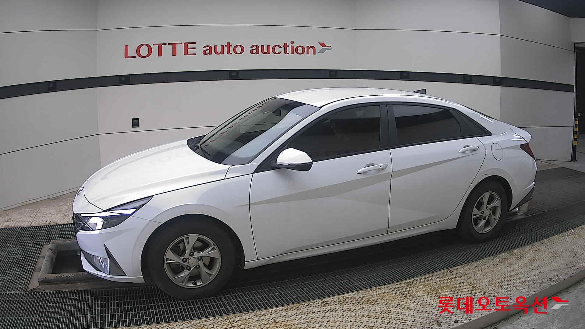 Hyundai Avante id 3816351 из Кореи 12