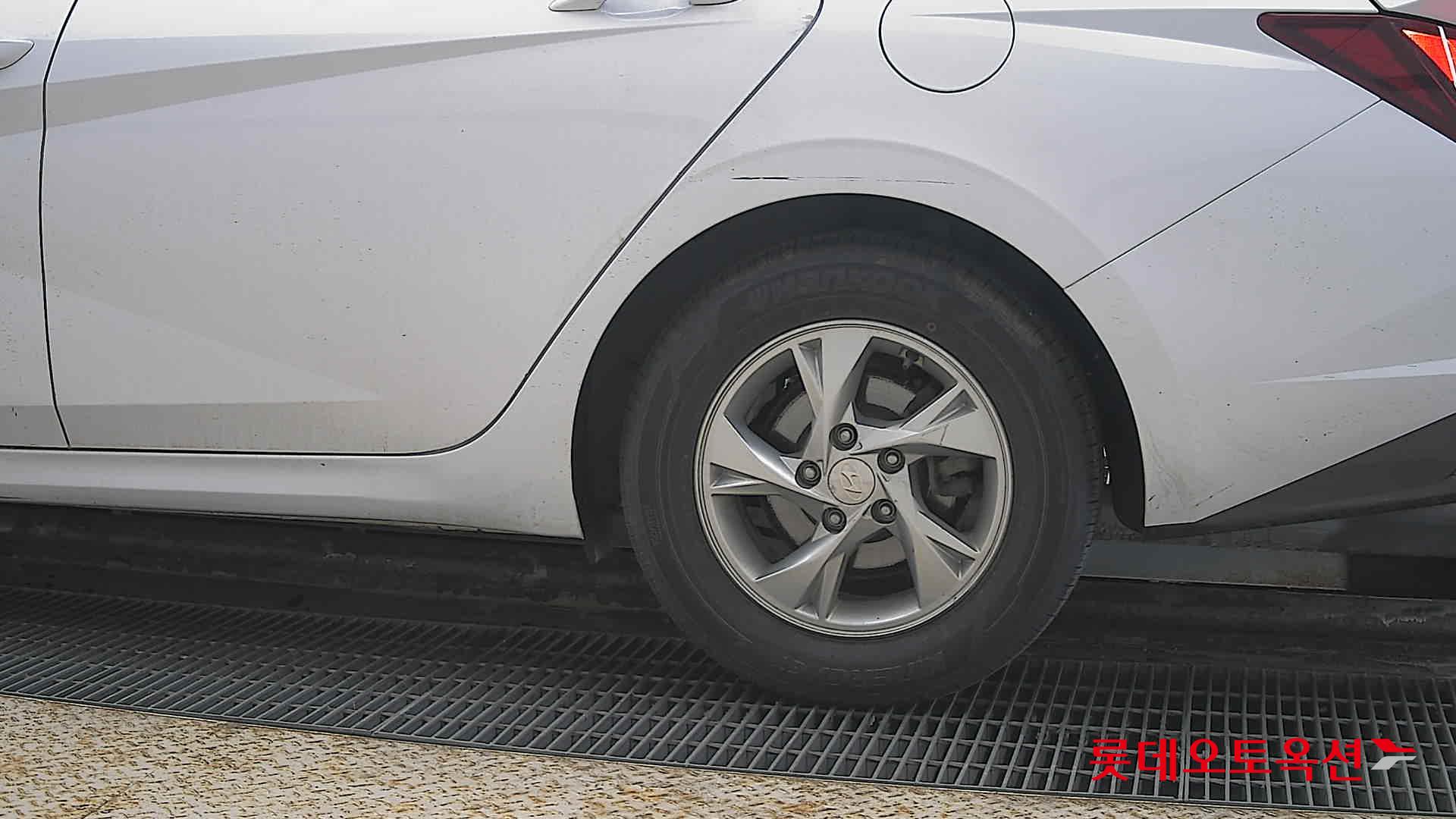 Hyundai Avante id 3816351 из Кореи 22