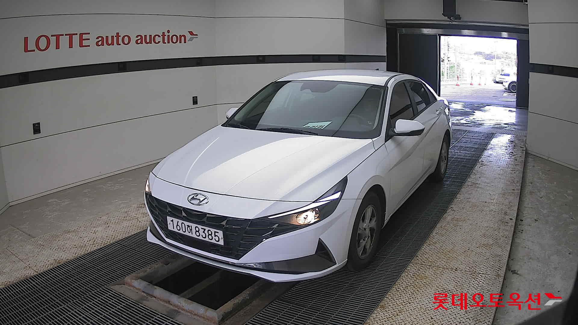 Hyundai Avante 2021 Polar White из Кореи