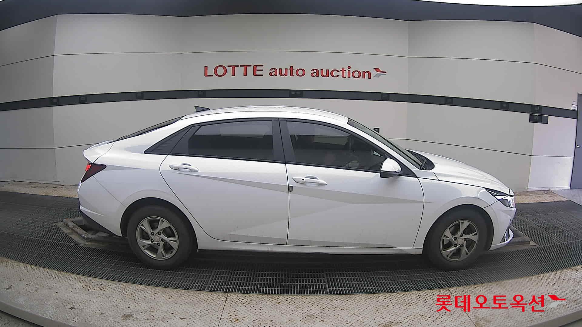 Hyundai Avante 2021 Polar White из Кореи, фото 3