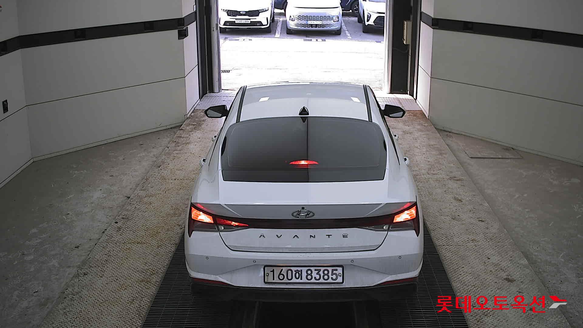 Hyundai Avante 2021 Polar White из Кореи, фото 5