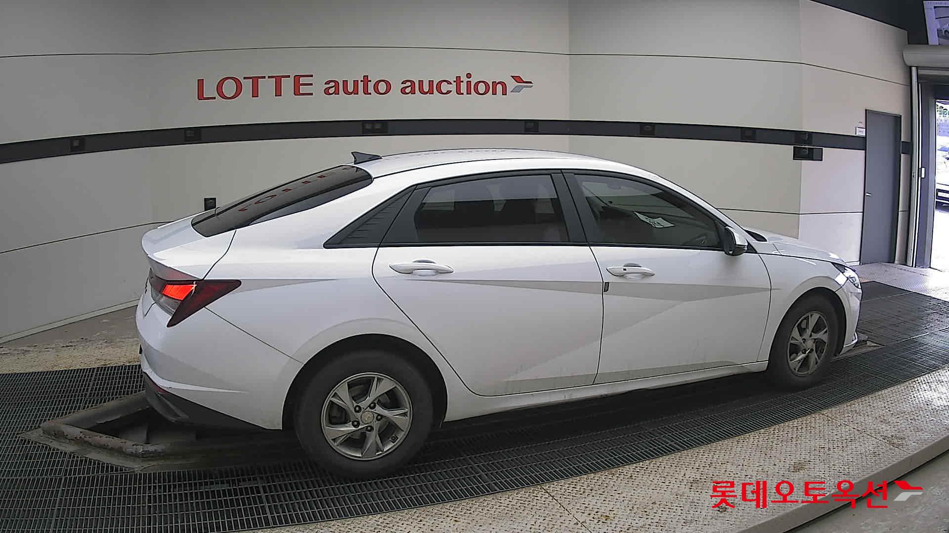 Hyundai Avante id 3816353 из Кореи 18