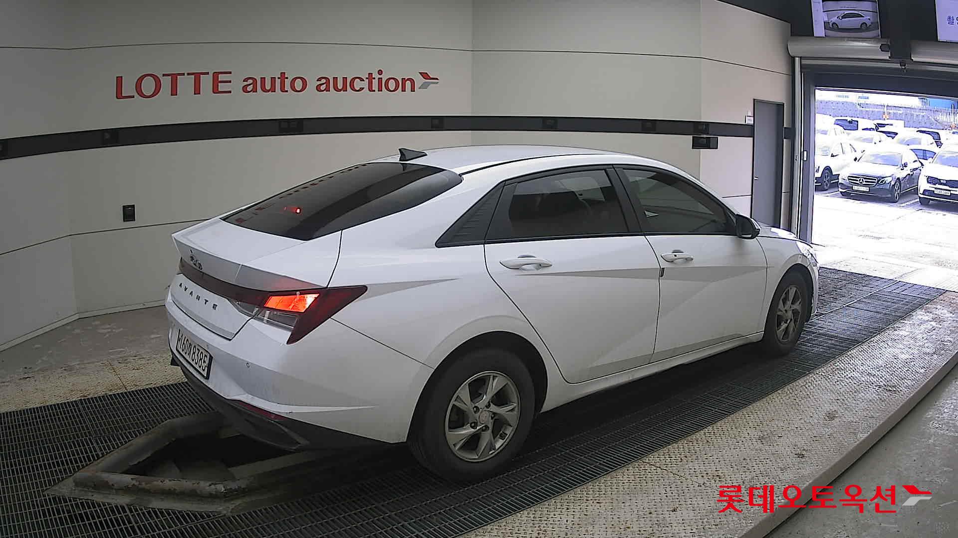 Hyundai Avante id 3816353 из Кореи 19