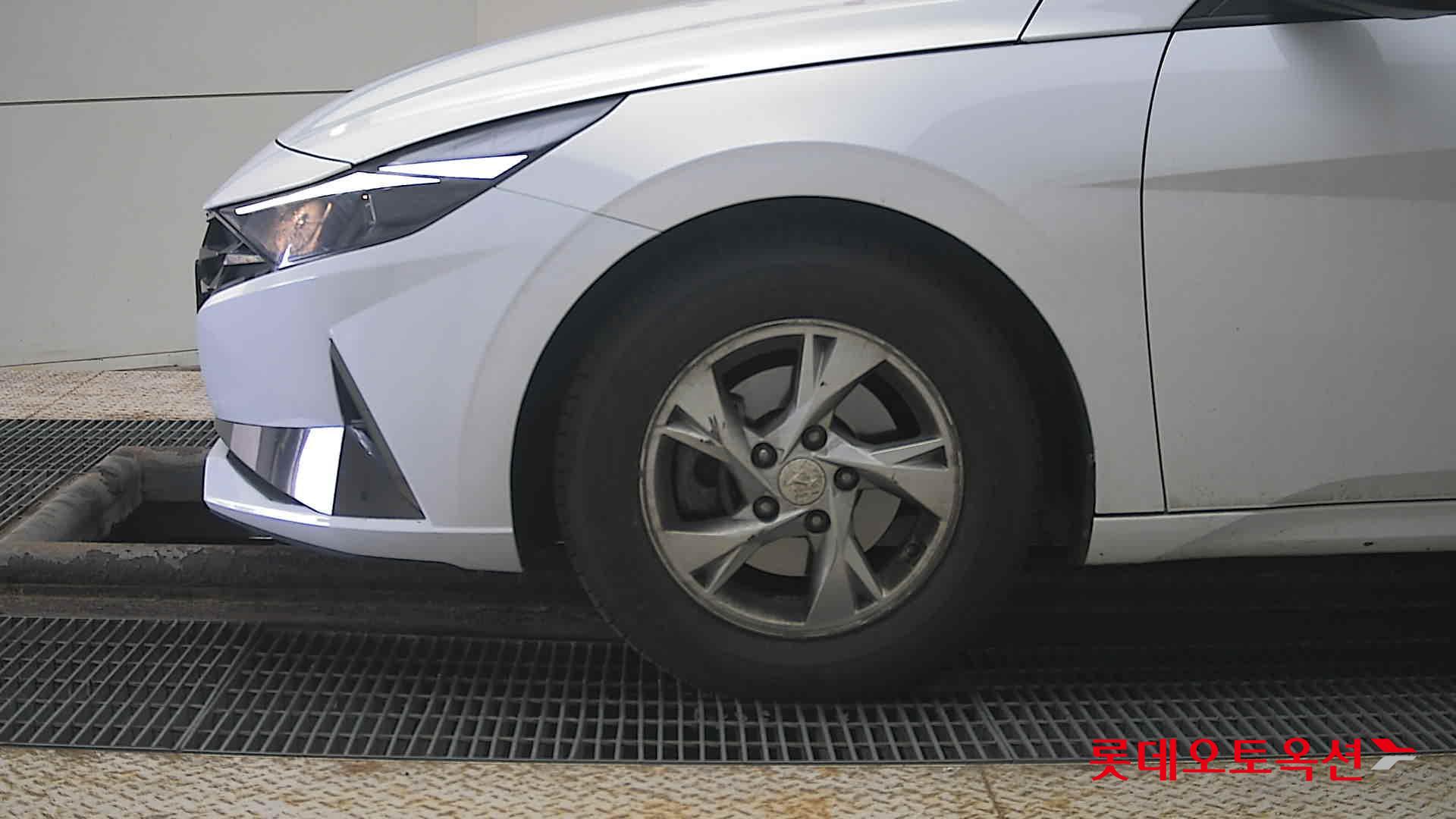 Hyundai Avante id 3816353 из Кореи 21