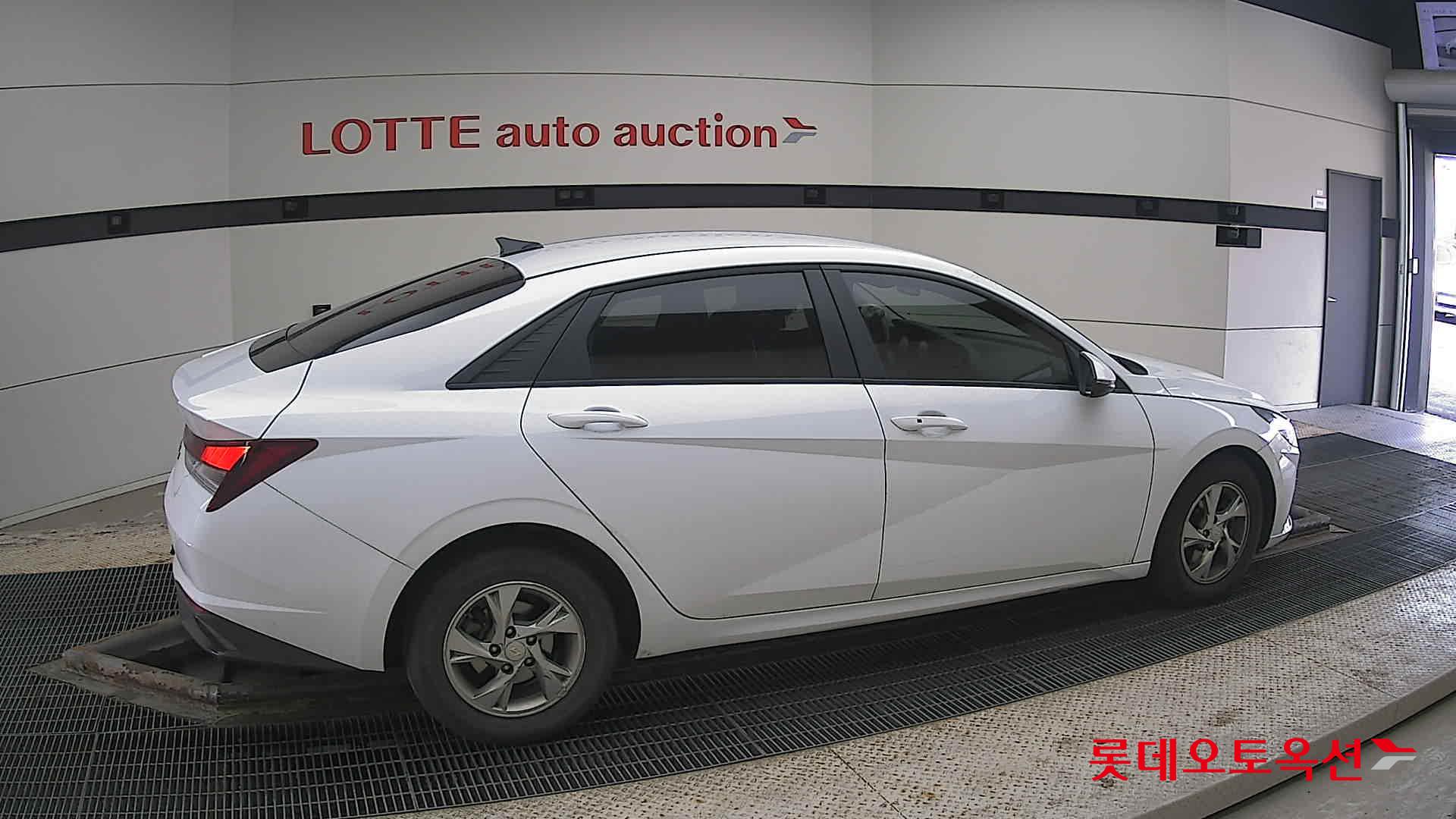 Hyundai Avante id 3822879 из Кореи 18