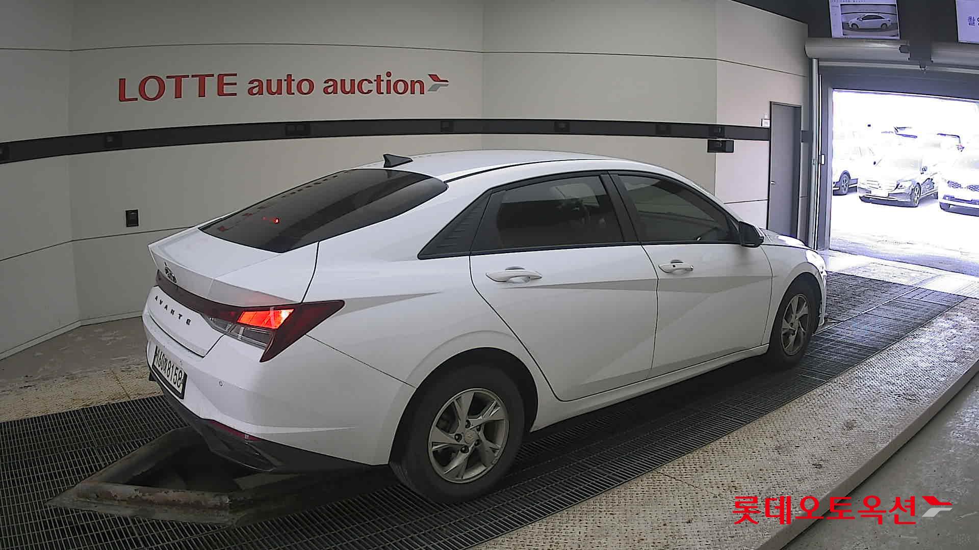 Hyundai Avante id 3822879 из Кореи 19