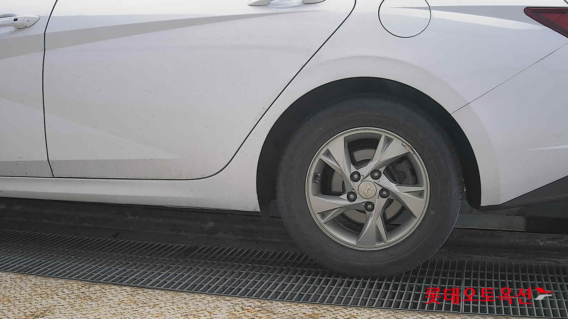 Hyundai Avante id 3822879 из Кореи 22