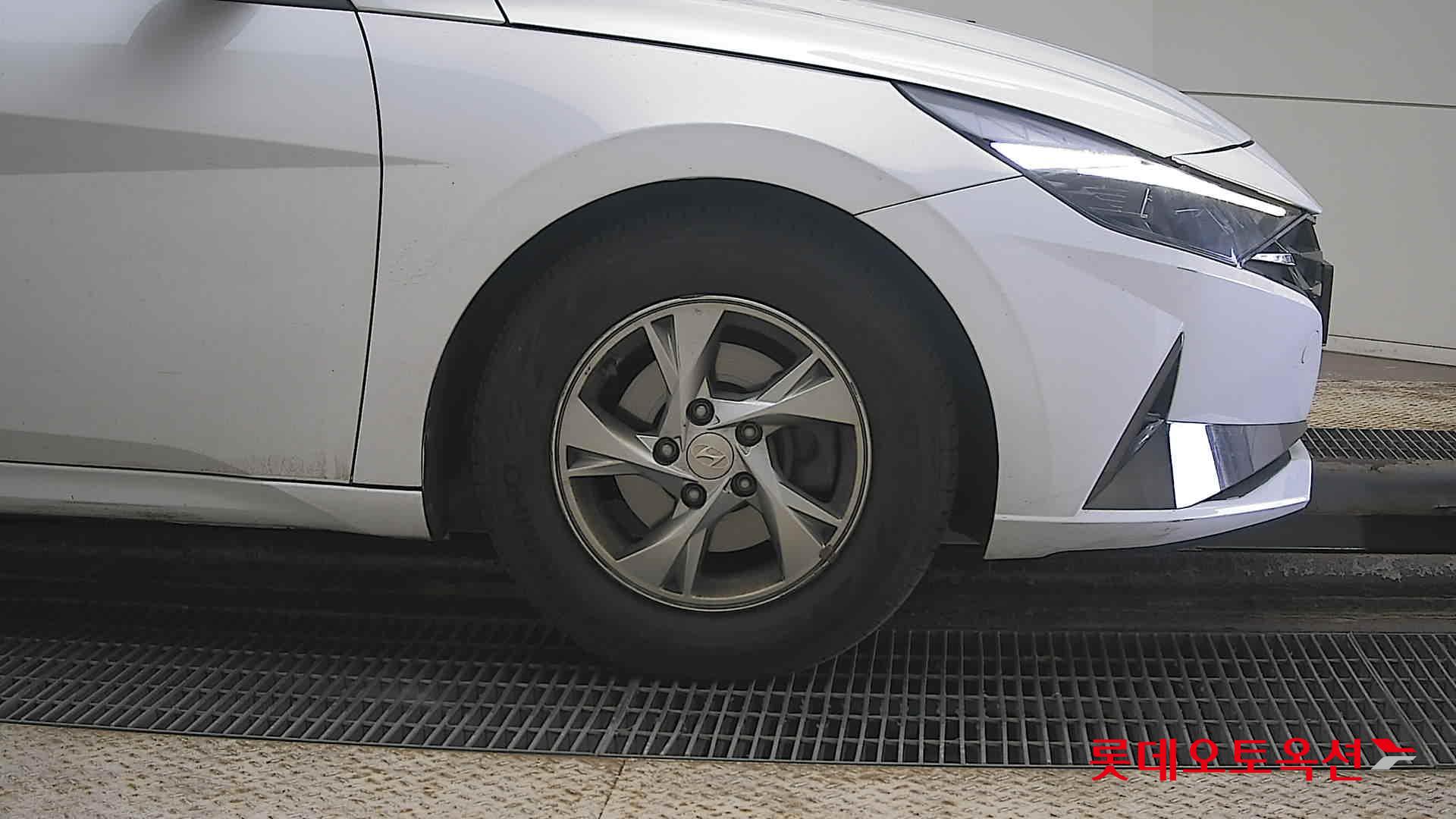 Hyundai Avante id 3822879 из Кореи 23