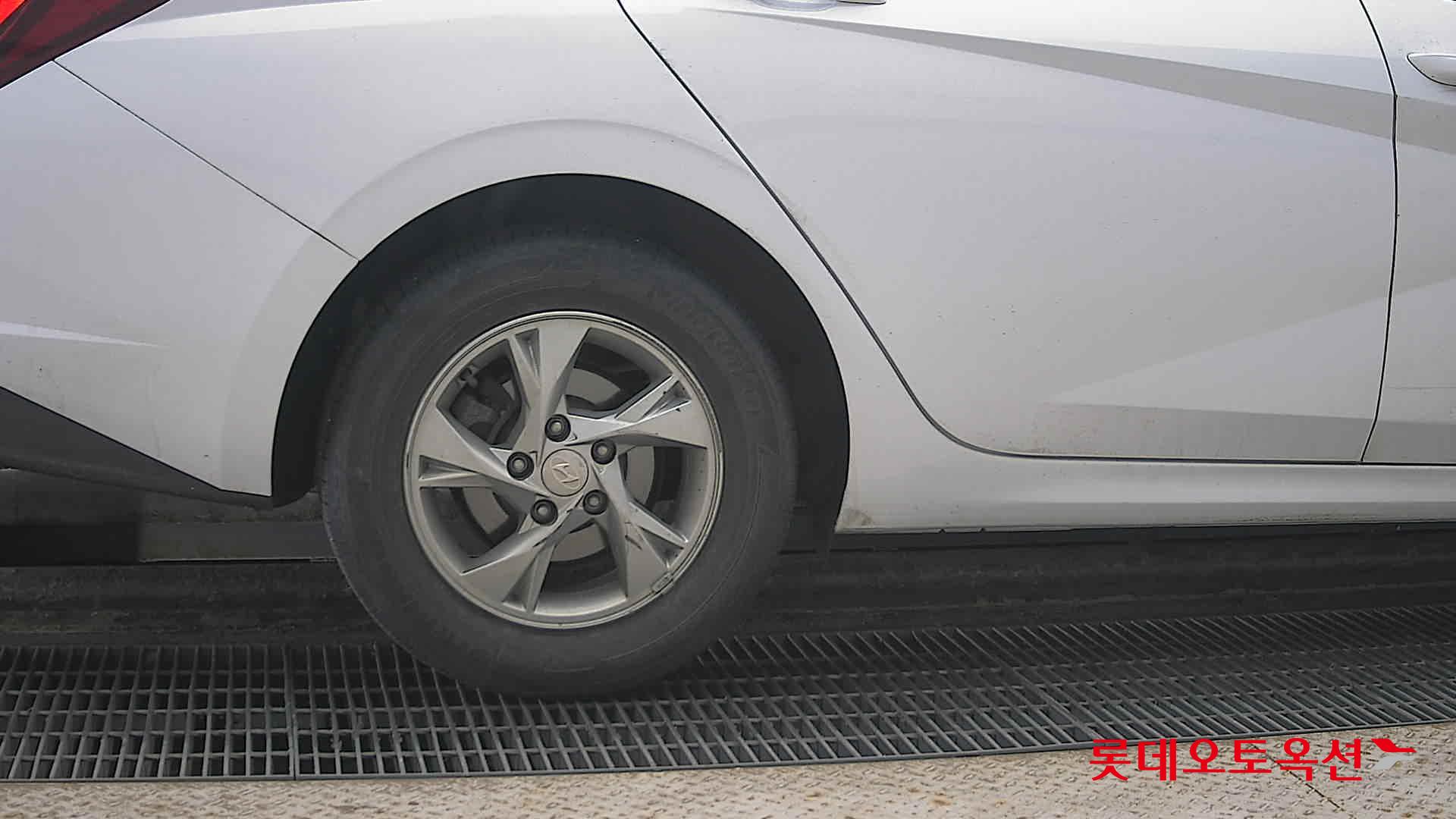 Hyundai Avante id 3822879 из Кореи 24