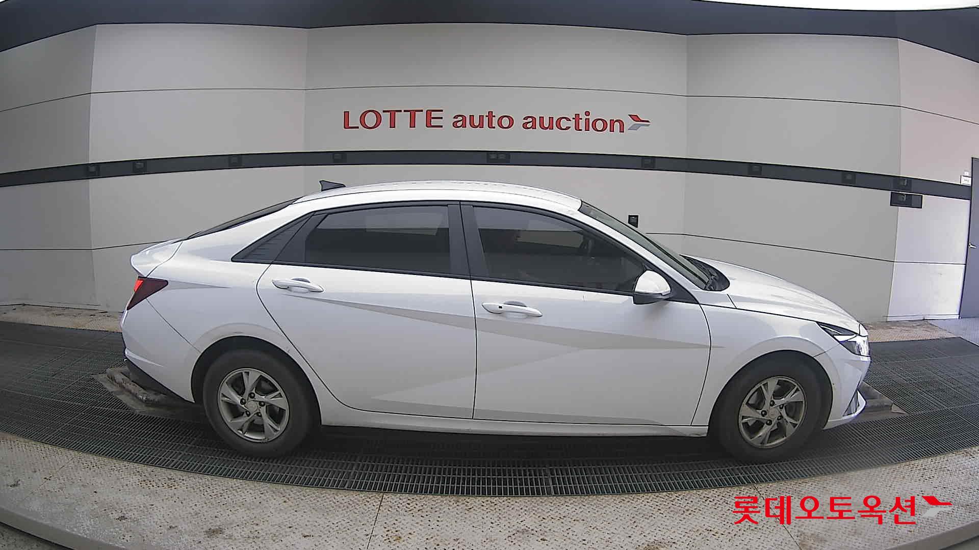 Hyundai Avante 2021 Polar White из Кореи, фото 3