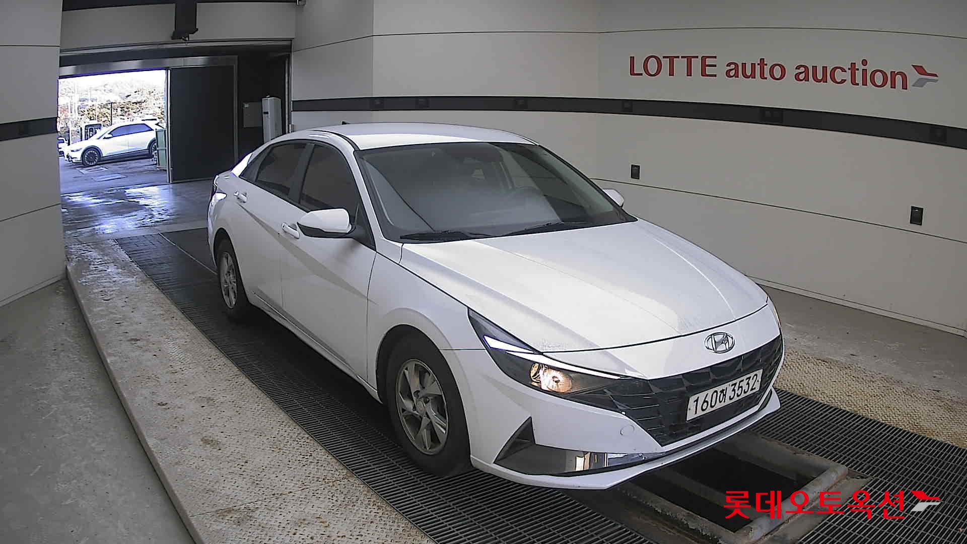 Hyundai Avante 2021 Polar White из Кореи, фото 2