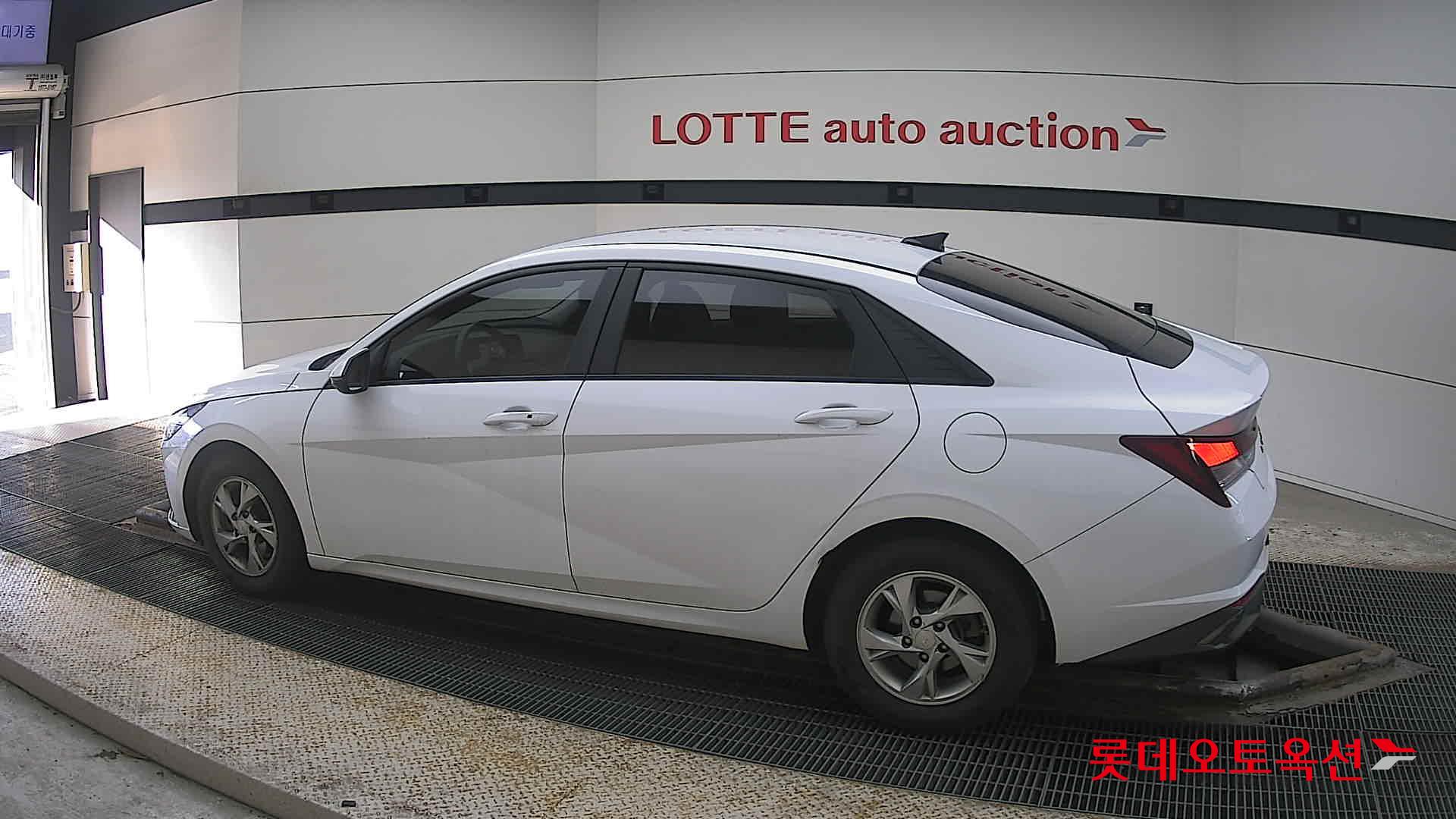 Hyundai Avante id 3822805 из Кореи 11