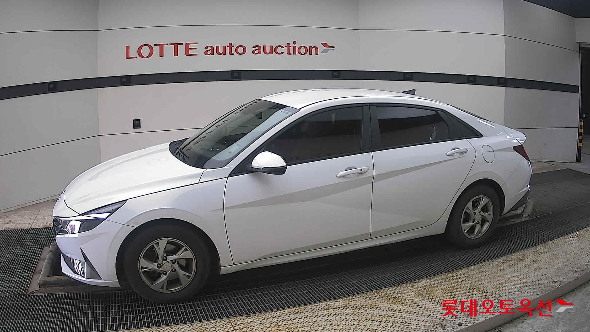 Hyundai Avante id 3816436 из Кореи 12